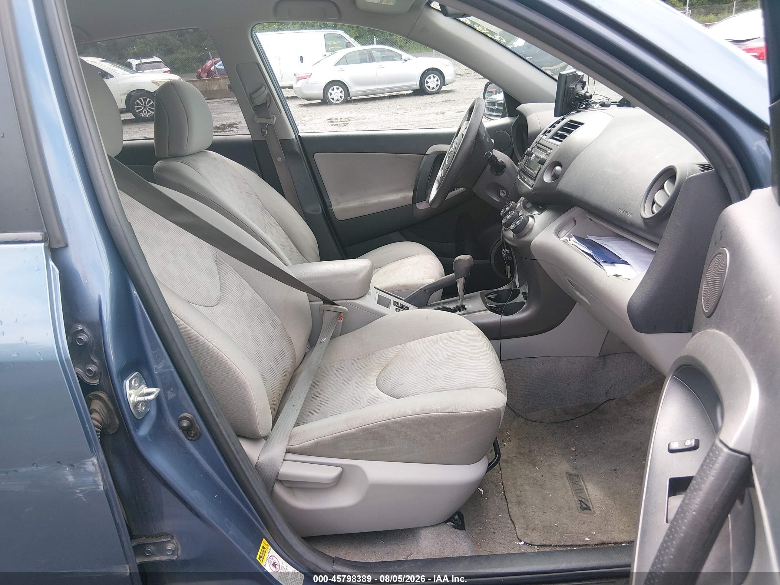 2012 Toyota Rav4   Blue vin: 2T3JF4DV4CW237056