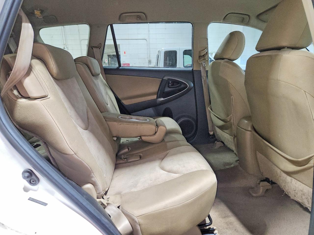 2010 Toyota Rav4 Base White vin: 2T3JF4DV5AW044623
