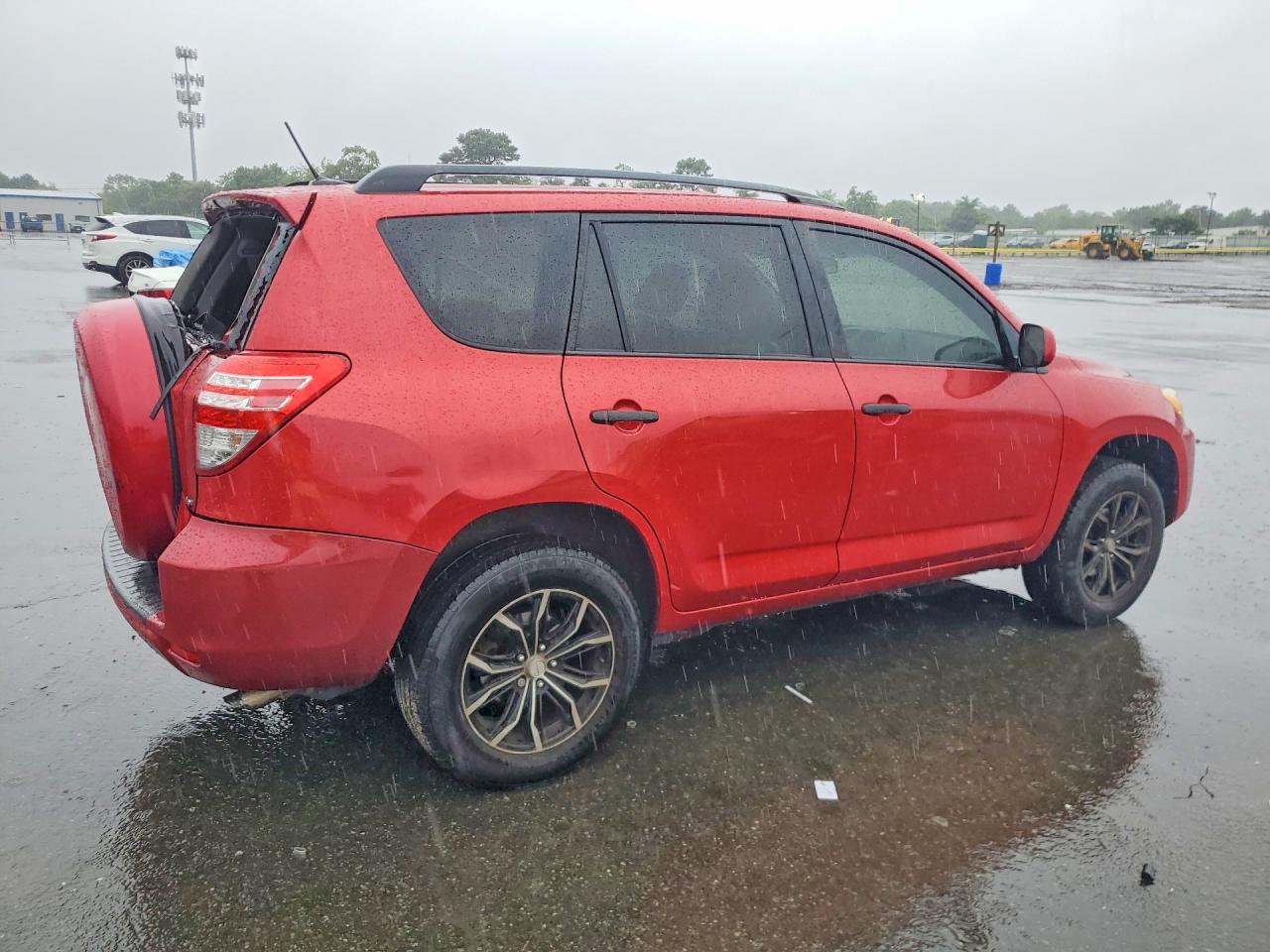 2011 Toyota Rav4 Base Красный vin: 2T3JF4DV5BW086744