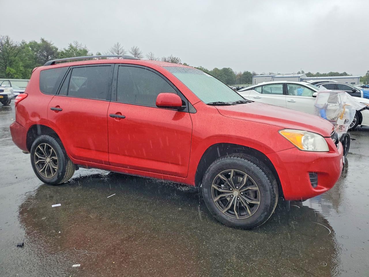 2011 Toyota Rav4 Base Красный vin: 2T3JF4DV5BW086744