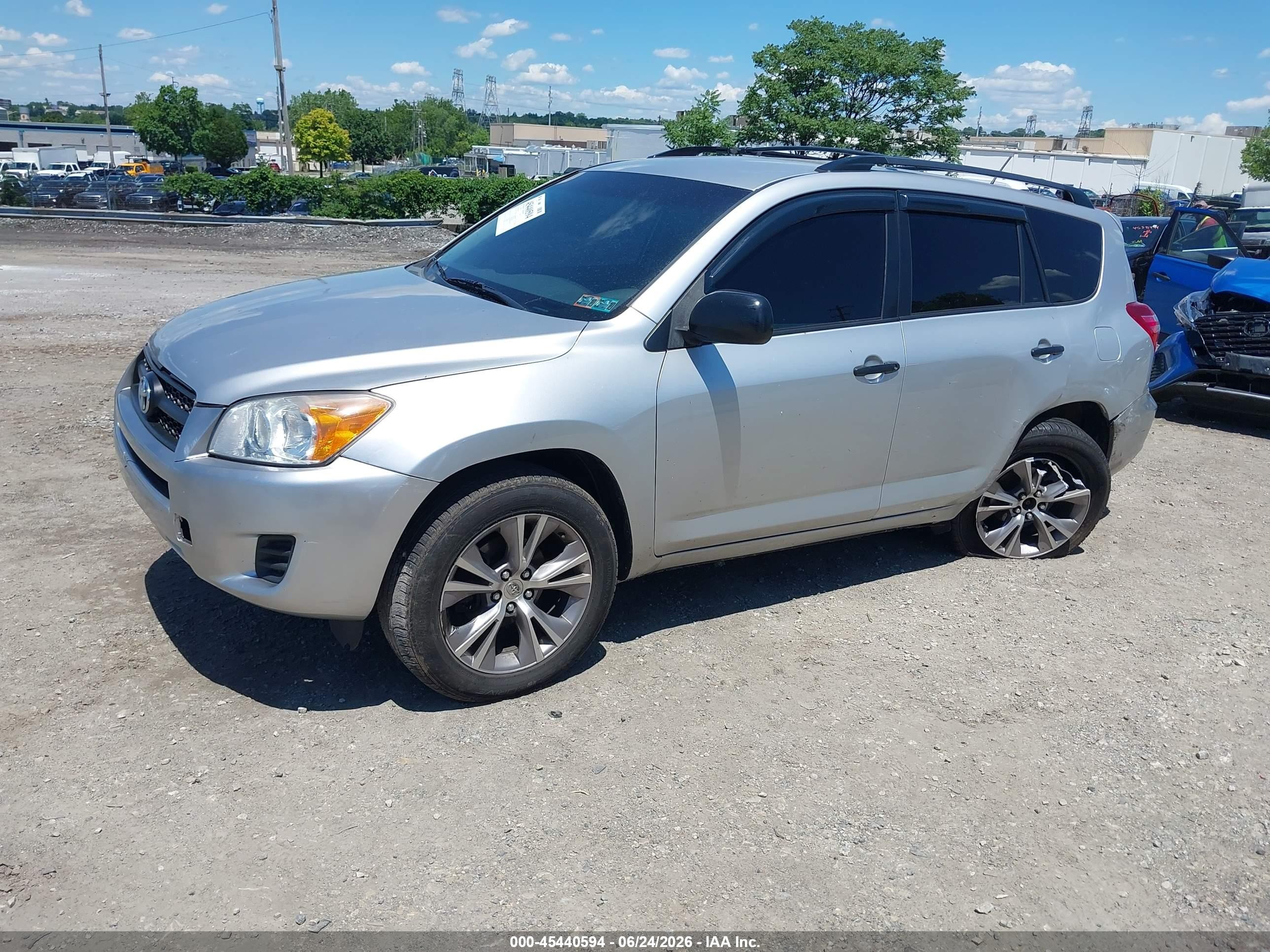 2011 Toyota Rav4 Silver vin: 2T3JF4DV5BW120360