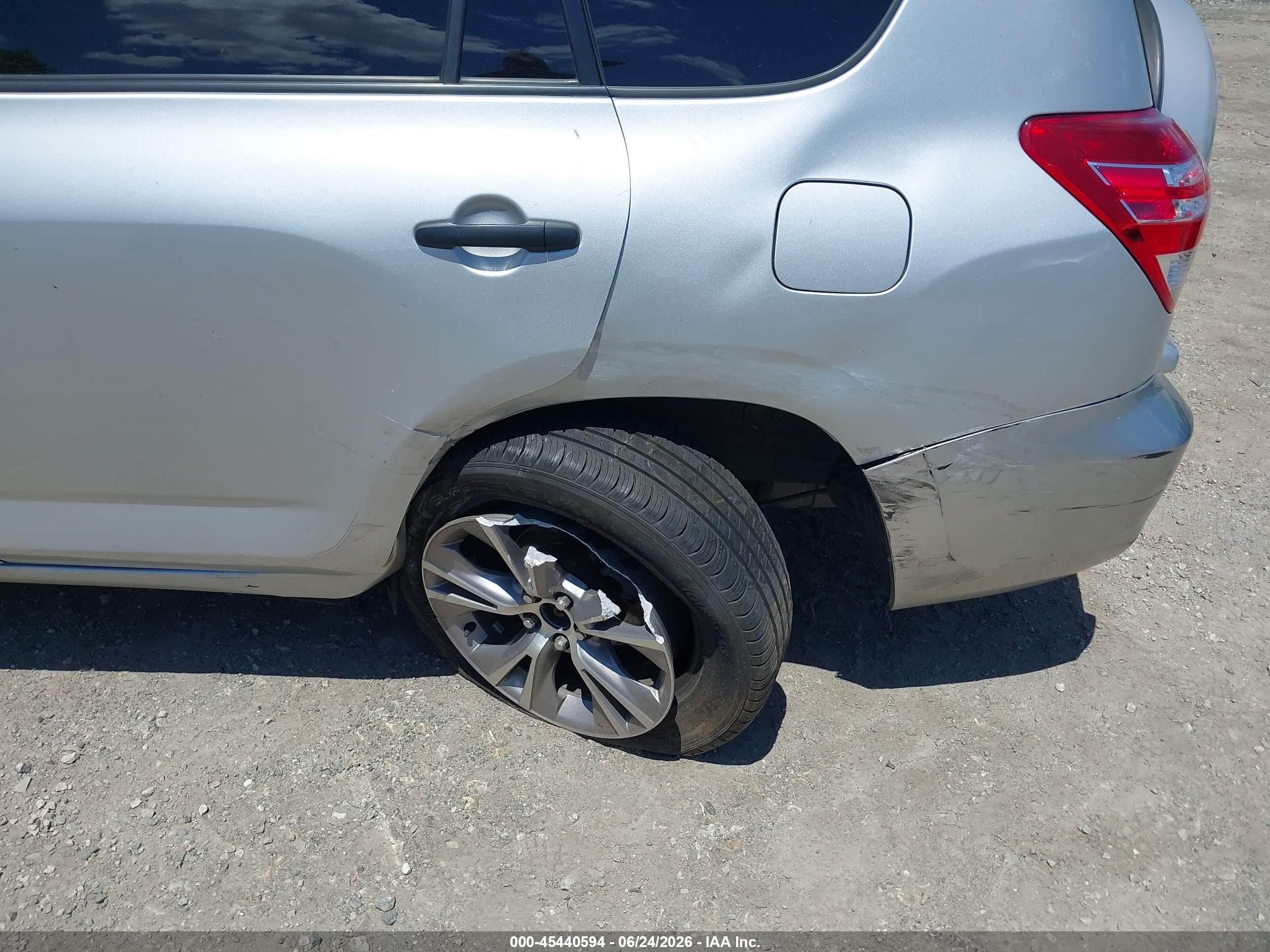 2011 Toyota Rav4 Silver vin: 2T3JF4DV5BW120360