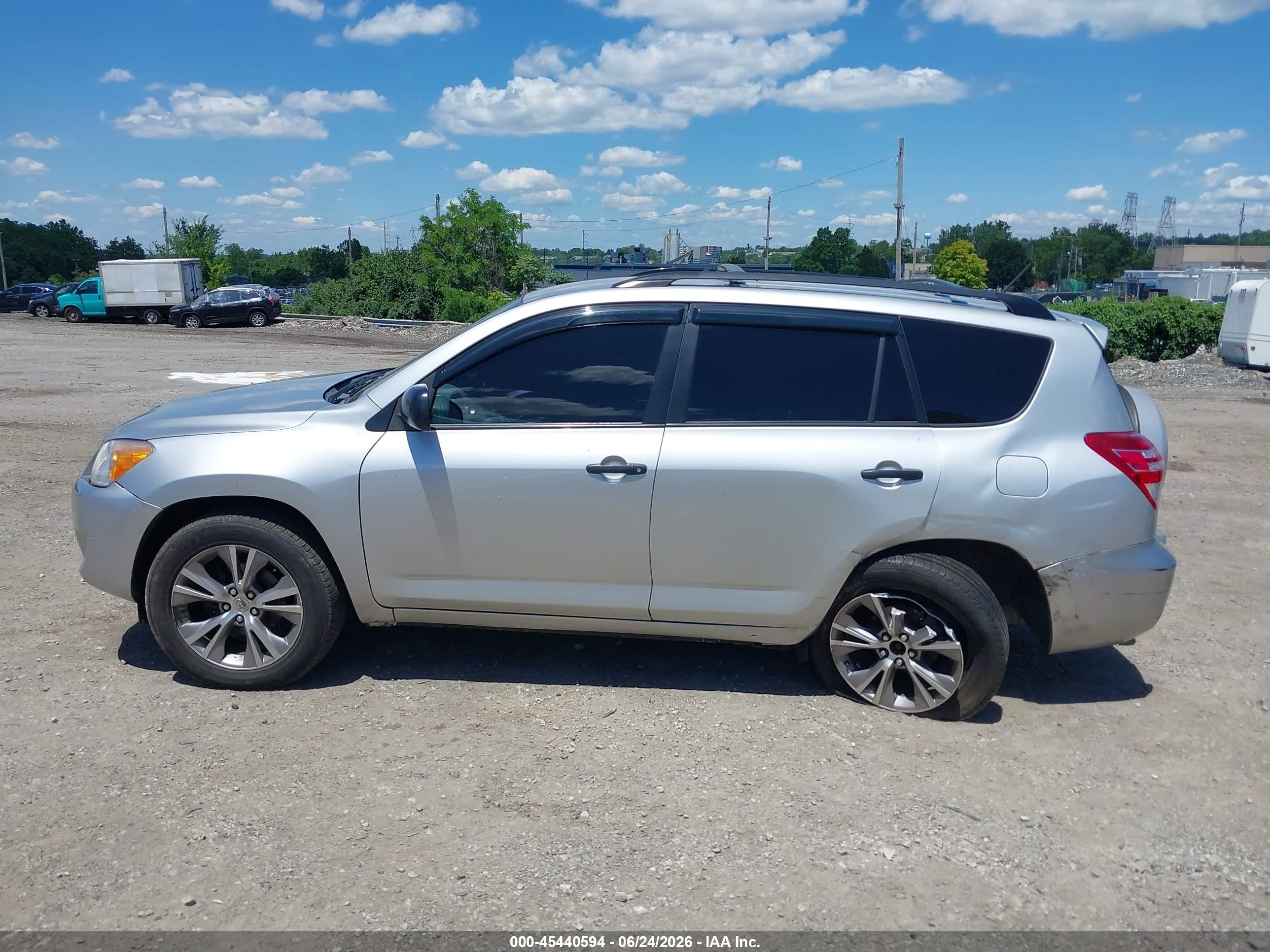 2011 Toyota Rav4 Silver vin: 2T3JF4DV5BW120360