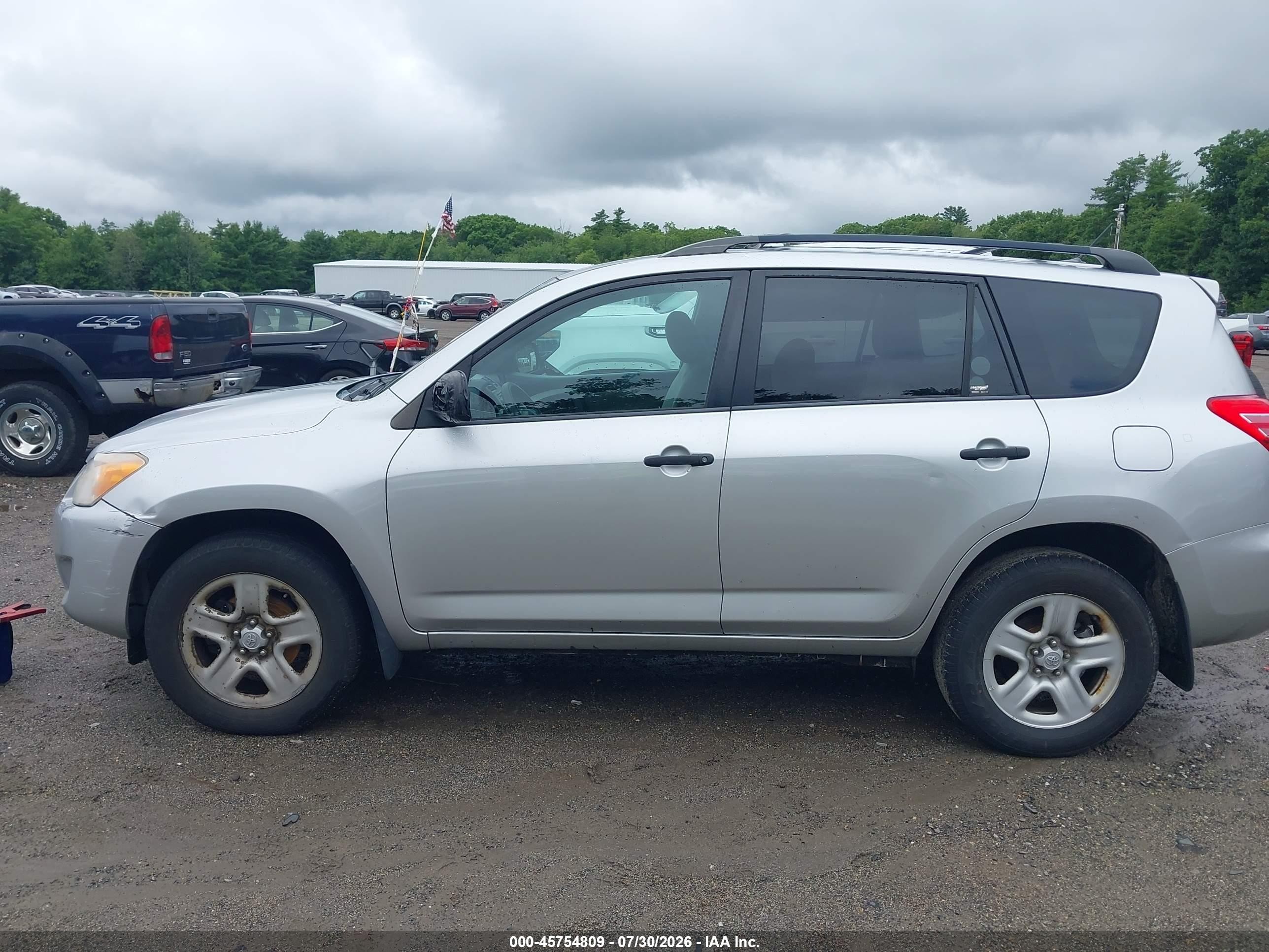 2012 Toyota Rav4   Серебряный vin: 2T3JF4DV5CW187848