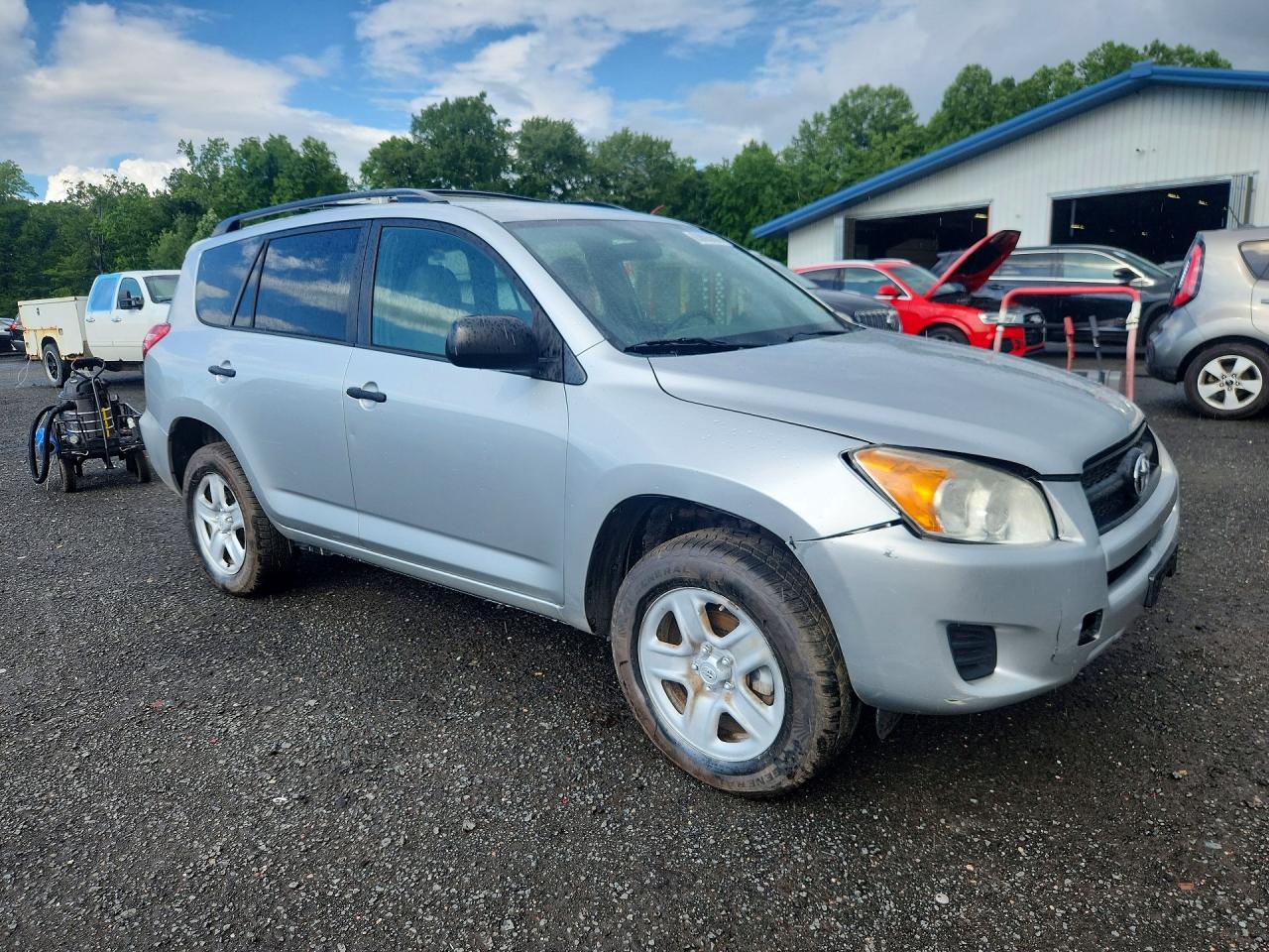 2011 Toyota Rav4 Base Silver vin: 2T3JF4DV6BW089121