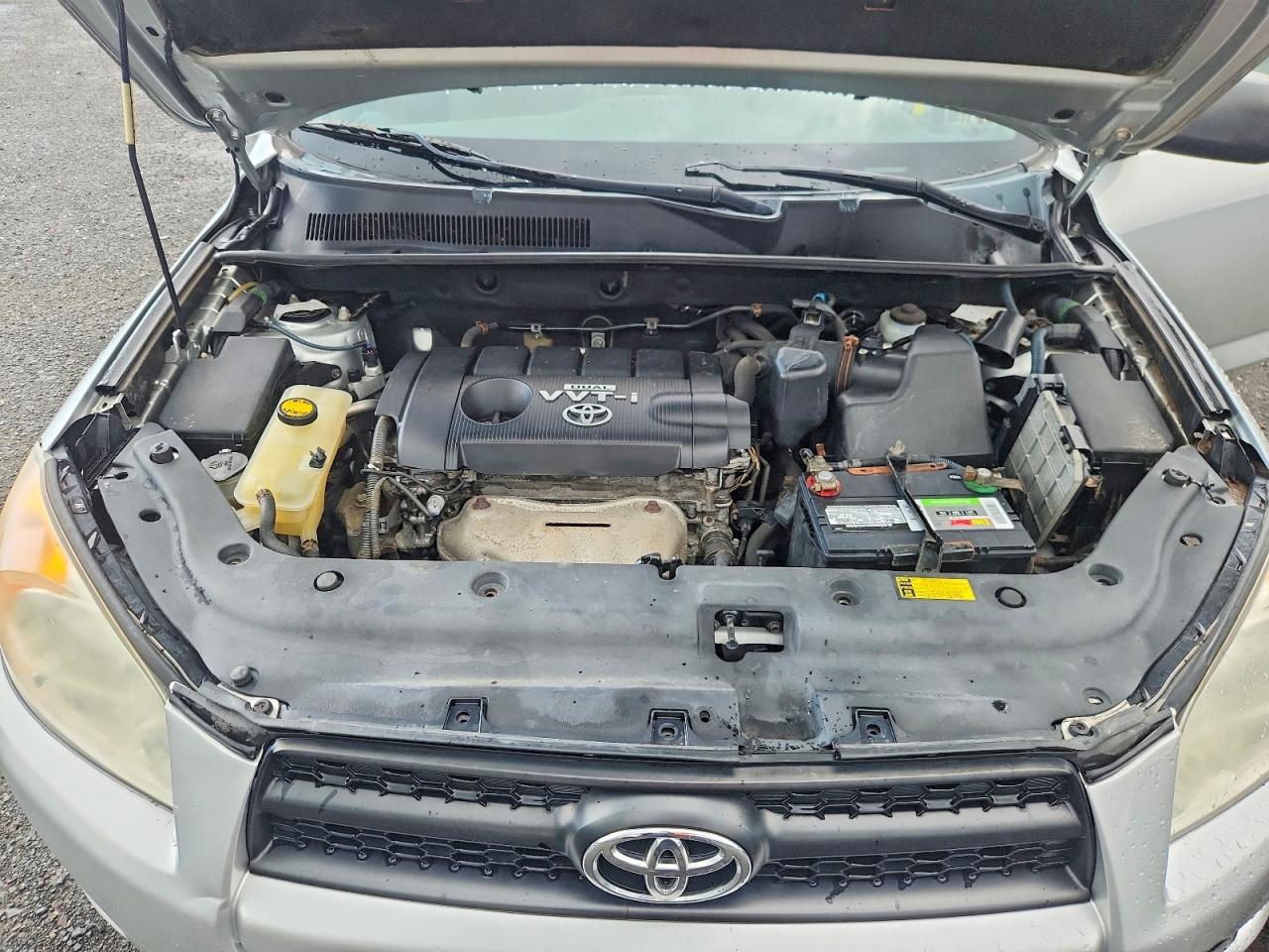 2011 Toyota Rav4 Base Silver vin: 2T3JF4DV6BW089121