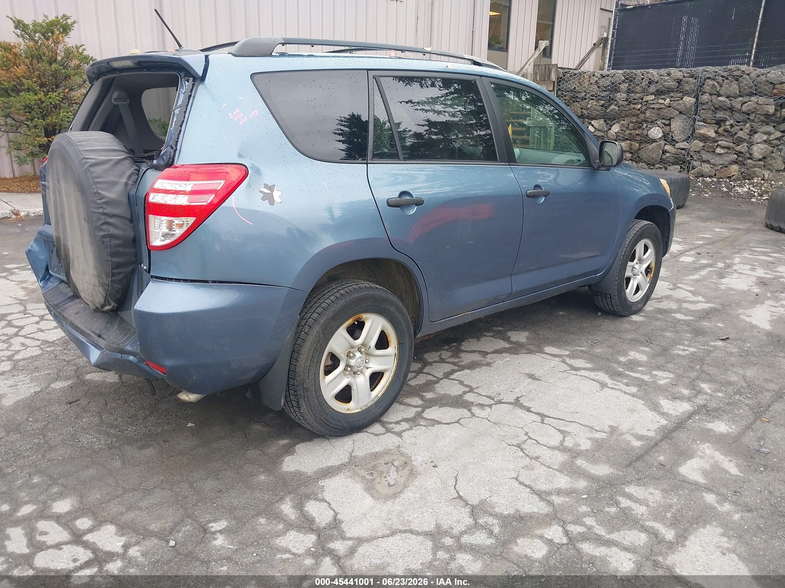 2011 Toyota Rav4   Синий vin: 2T3JF4DV8BW116920