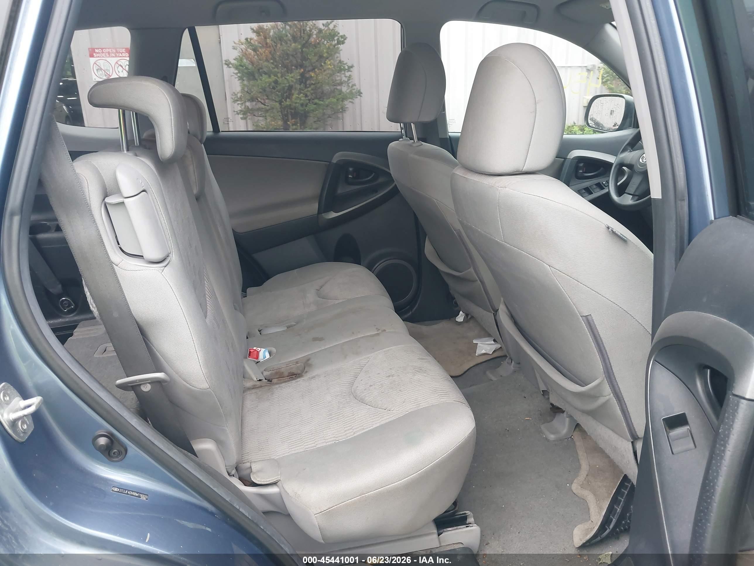2011 Toyota Rav4   Синий vin: 2T3JF4DV8BW116920
