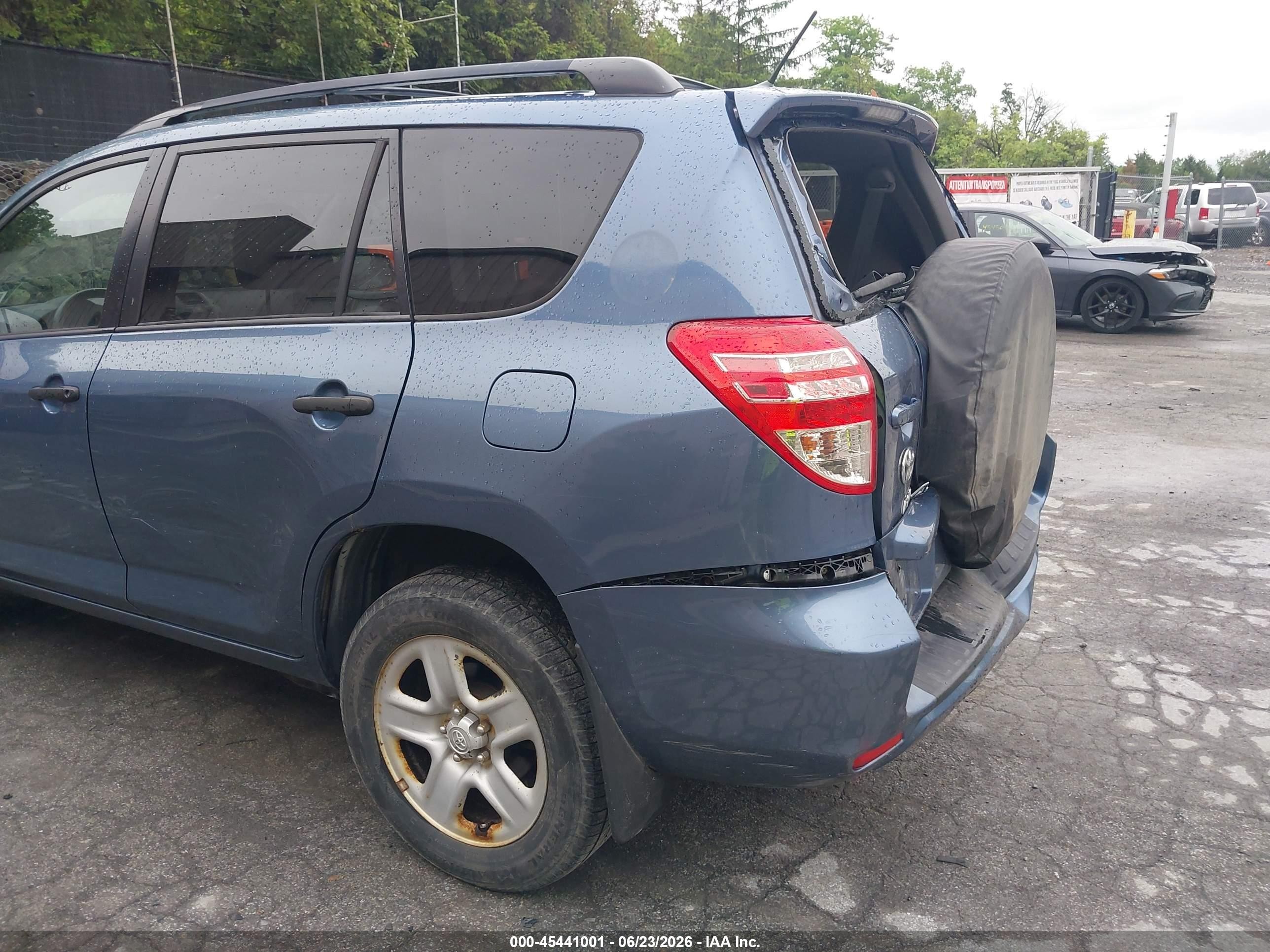 2011 Toyota Rav4   Синий vin: 2T3JF4DV8BW116920