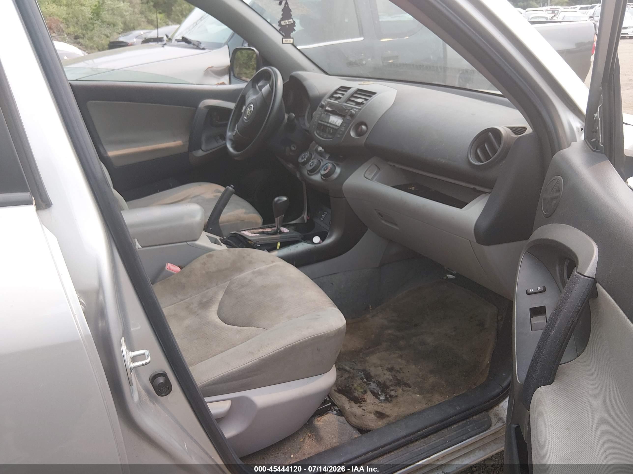 2011 Toyota Rav4 Silver vin: 2T3JF4DVXBW085542