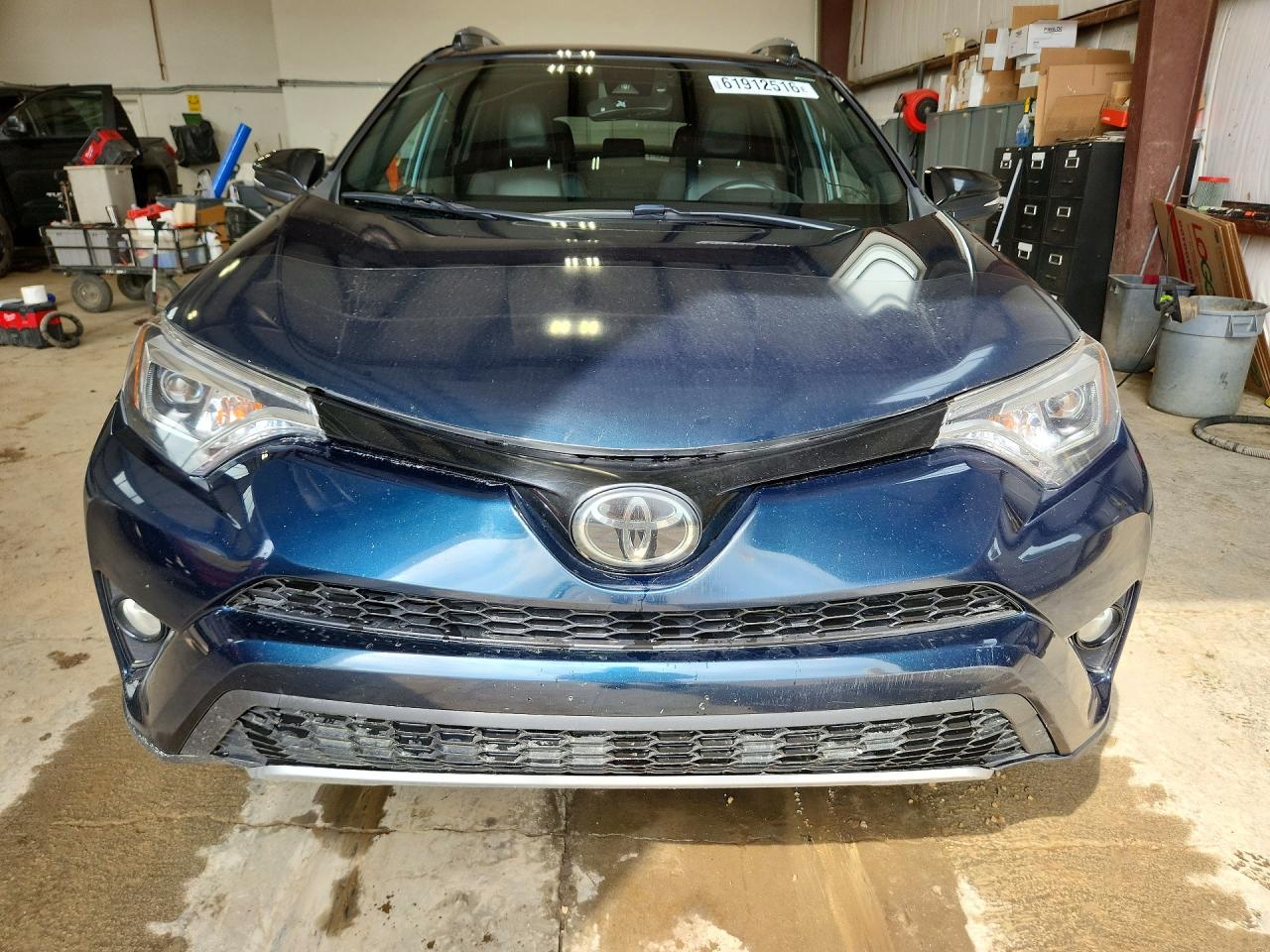 2018 Toyota Rav4 Se Blue vin: 2T3JFREV6JW839420