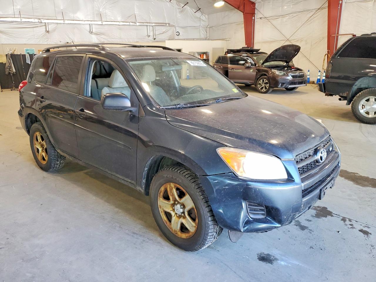 2011 Toyota Rav4 Base Green vin: 2T3JK4DV3BW047839