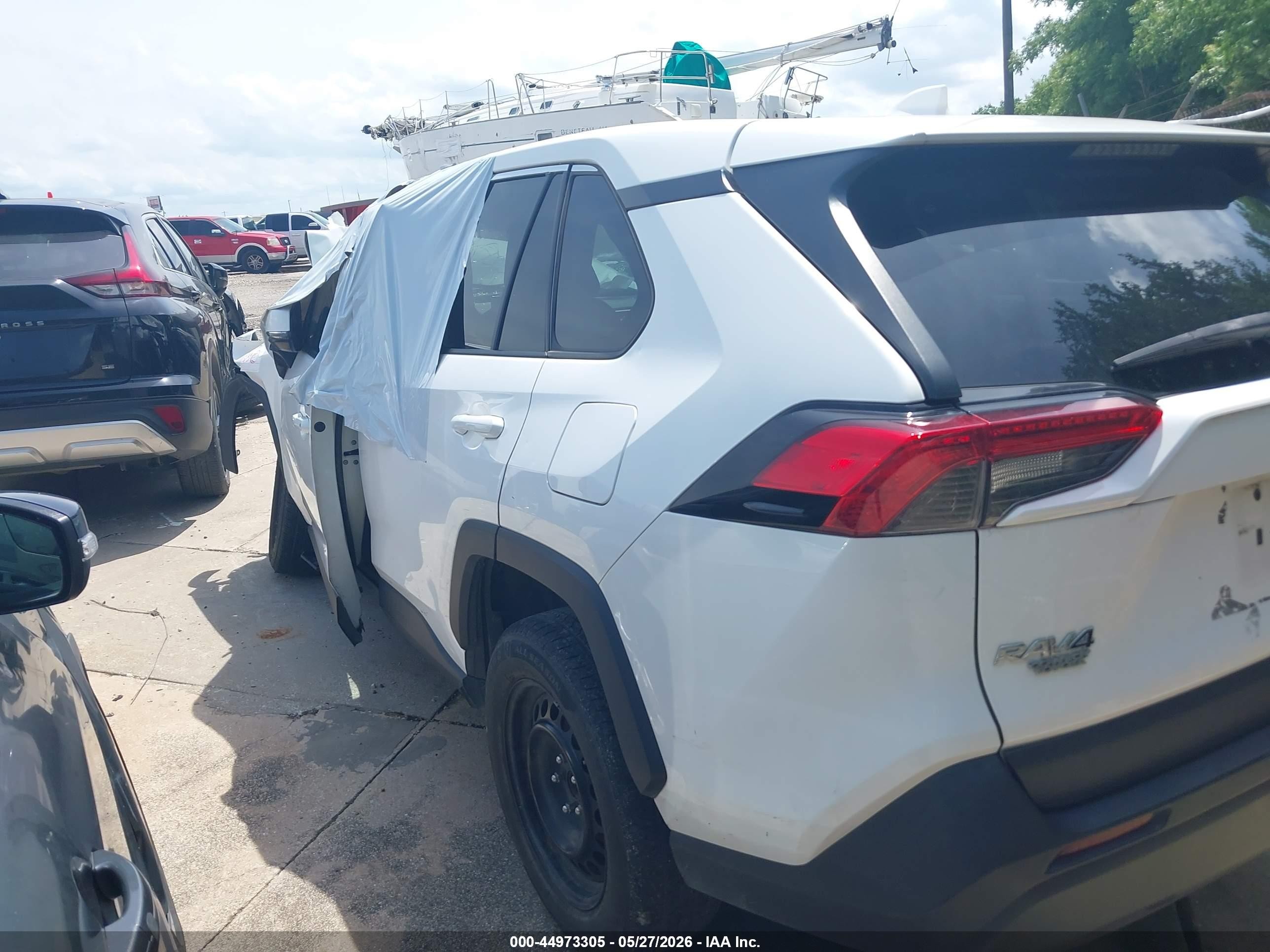 2022 Toyota Rav4 Le White vin: 2T3K1RFV4NC176034