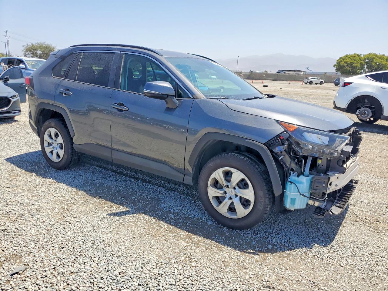 2019 Toyota Rav4 Le Gray vin: 2T3K1RFV7KC021893