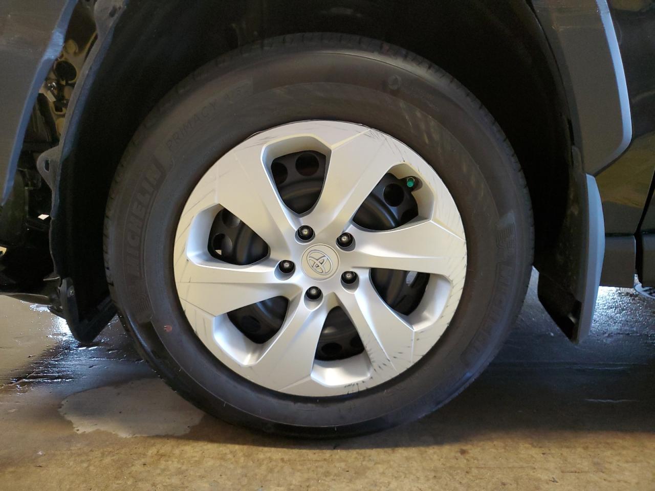 2025 Toyota Rav4 Le Черный vin: 2T3K1RFV9SW430721 Damage: Left Rear Wheel Cover, Curb Rash, 6 To 7 Inches