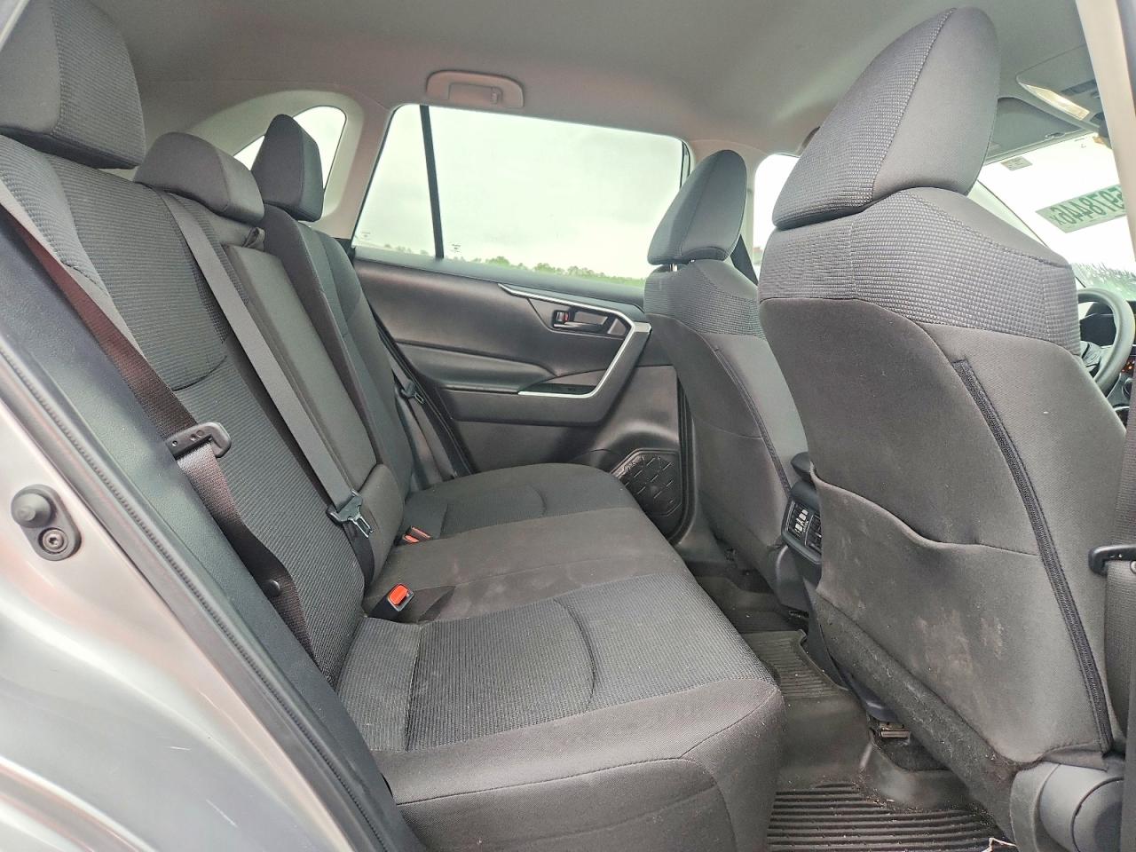 2024 Toyota Rav4 Le Silver vin: 2T3K1RFVXRC291940