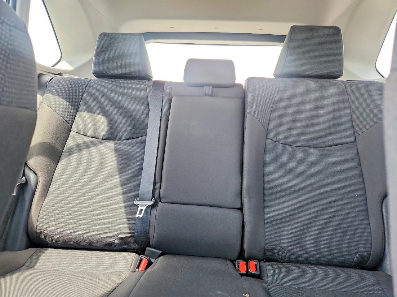 2025 Toyota Rav4 Le Gray vin: 2T3K1RFVXSW423700