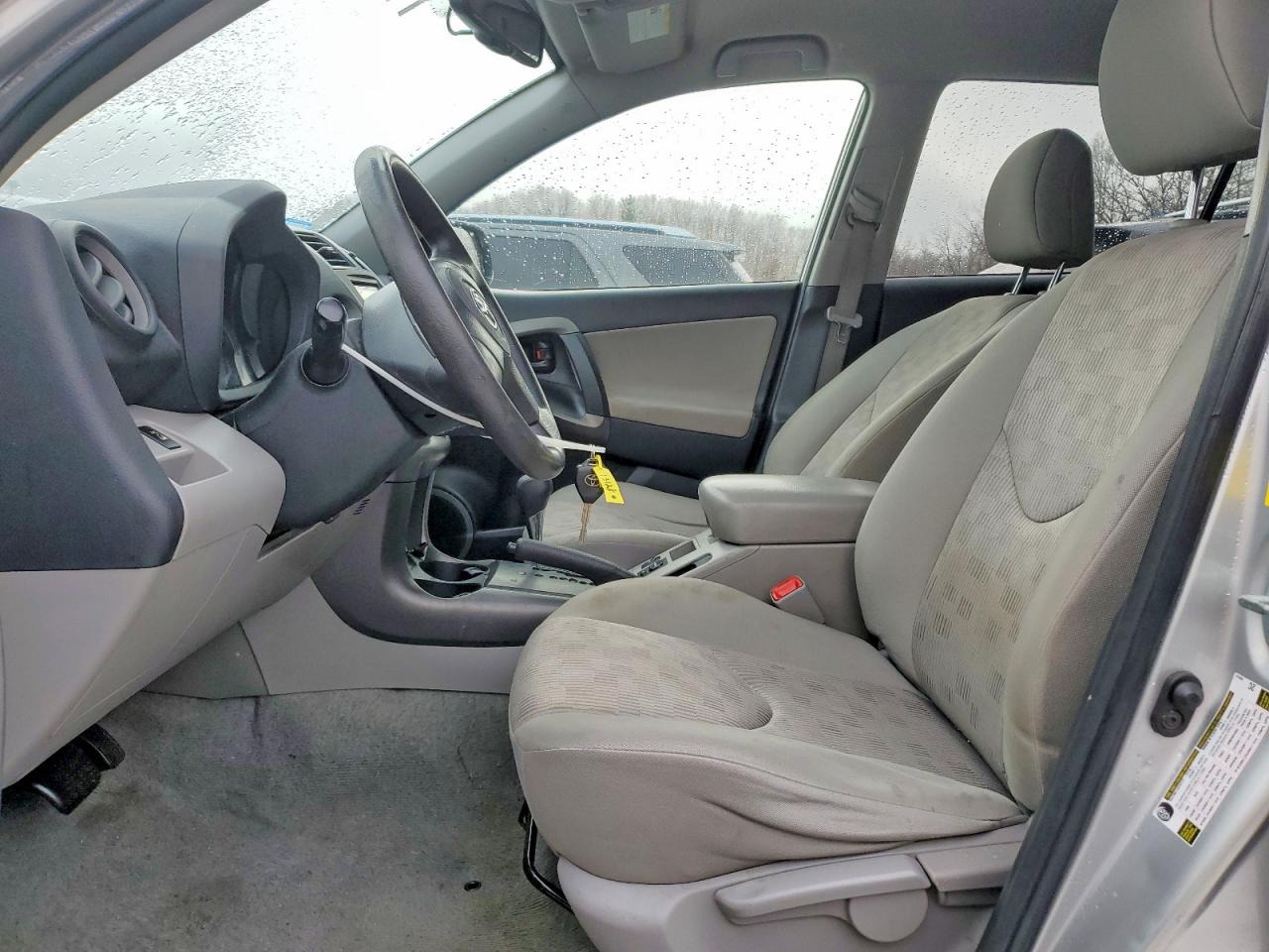 2011 Toyota Rav4 Base Silver vin: 2T3KF4DV1BW074188