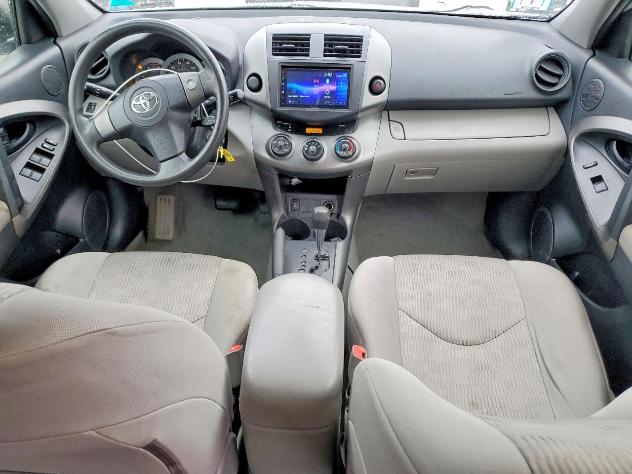 2011 Toyota Rav4 Base Silver vin: 2T3KF4DV1BW074188