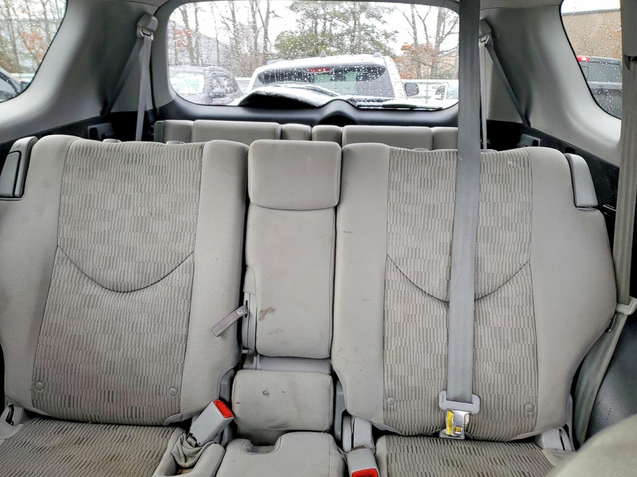 2011 Toyota Rav4 Base Silver vin: 2T3KF4DV1BW074188