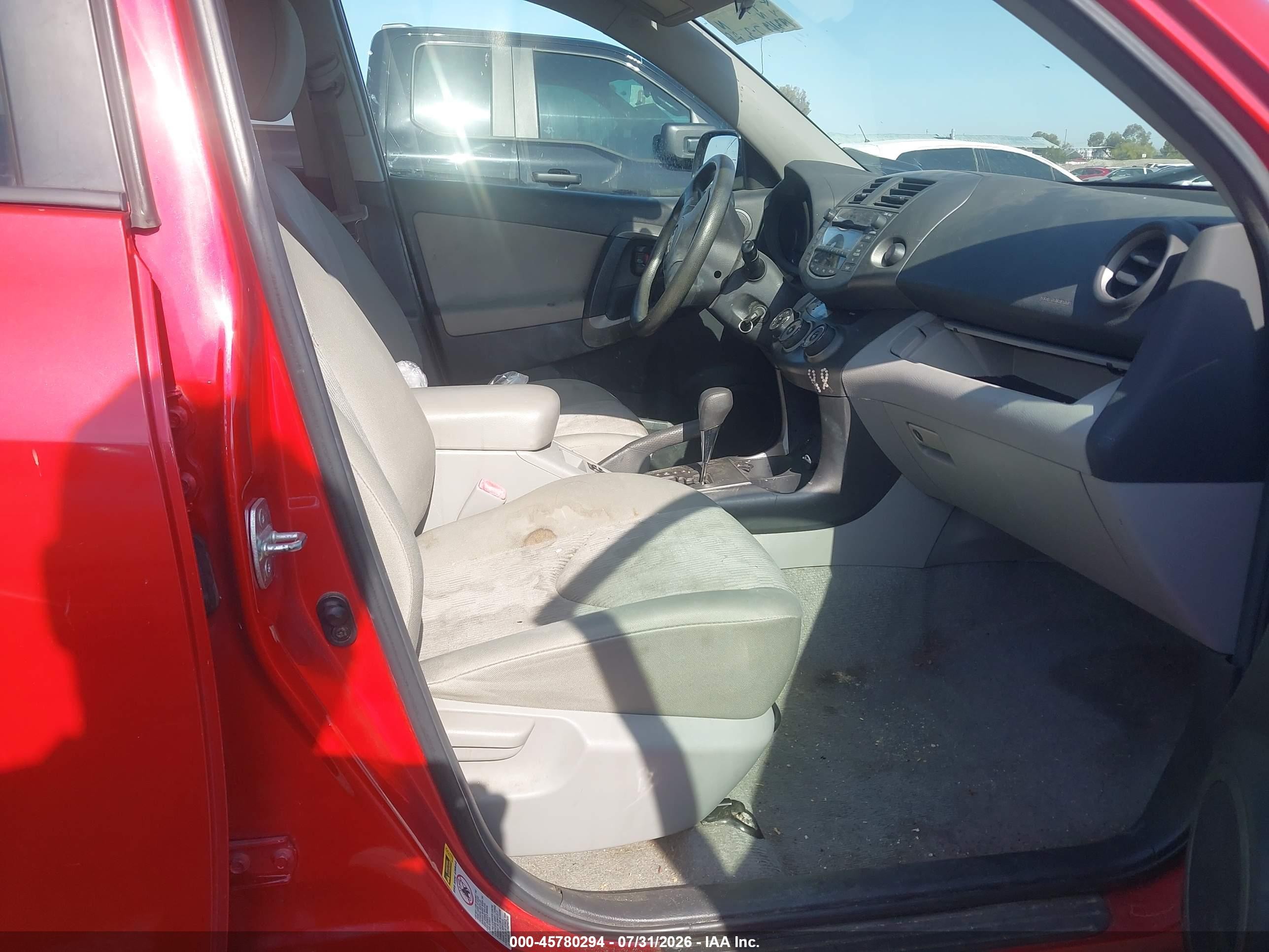 2010 Toyota Rav4   Red vin: 2T3KF4DV4AW035710