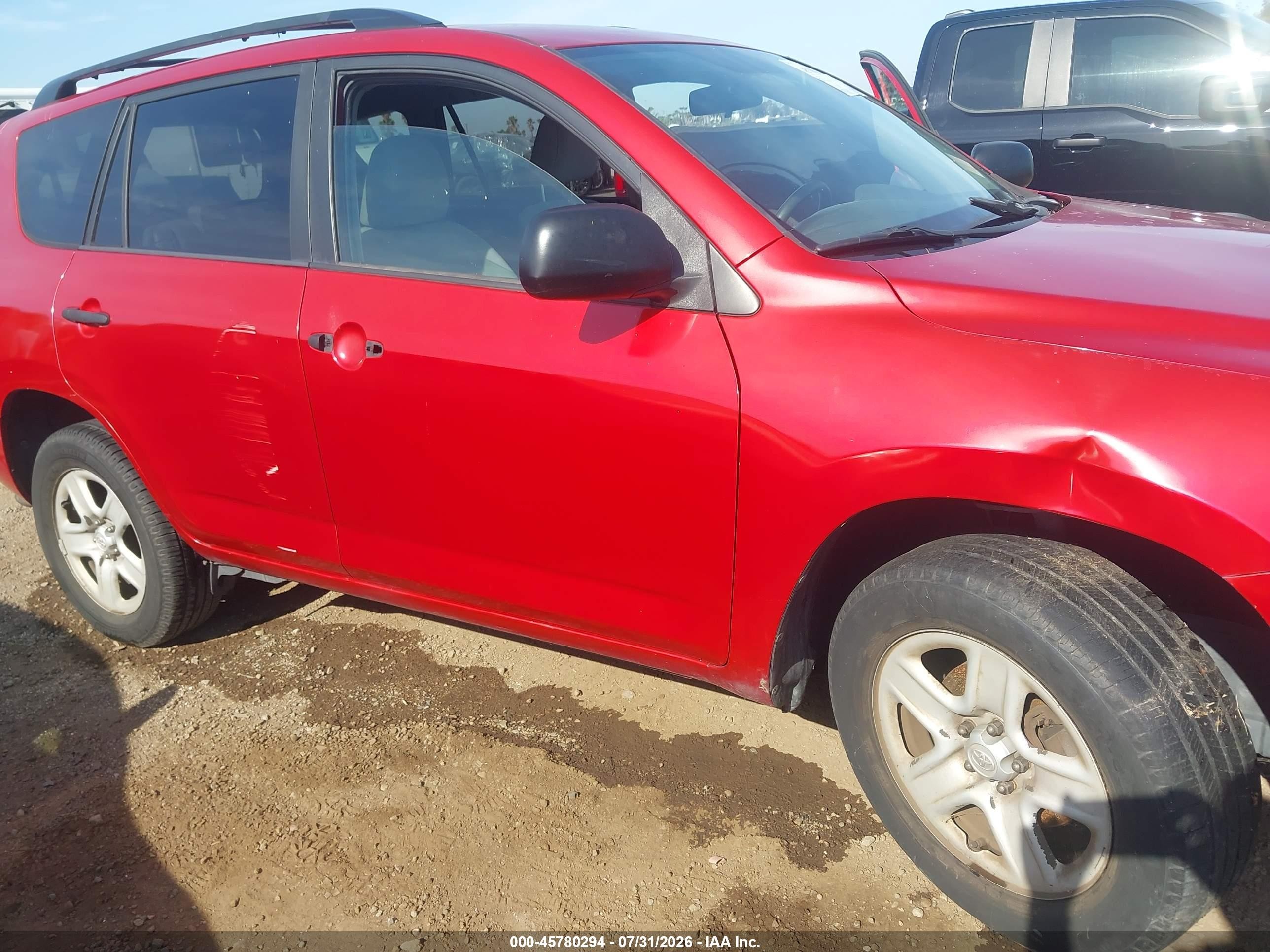 2010 Toyota Rav4   Red vin: 2T3KF4DV4AW035710