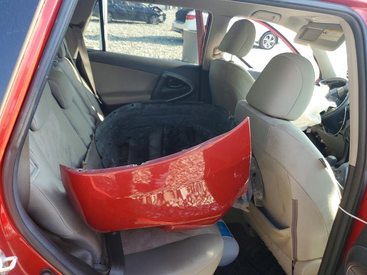 2011 Toyota Rav4 Base Red vin: 2T3KF4DV4BW069146