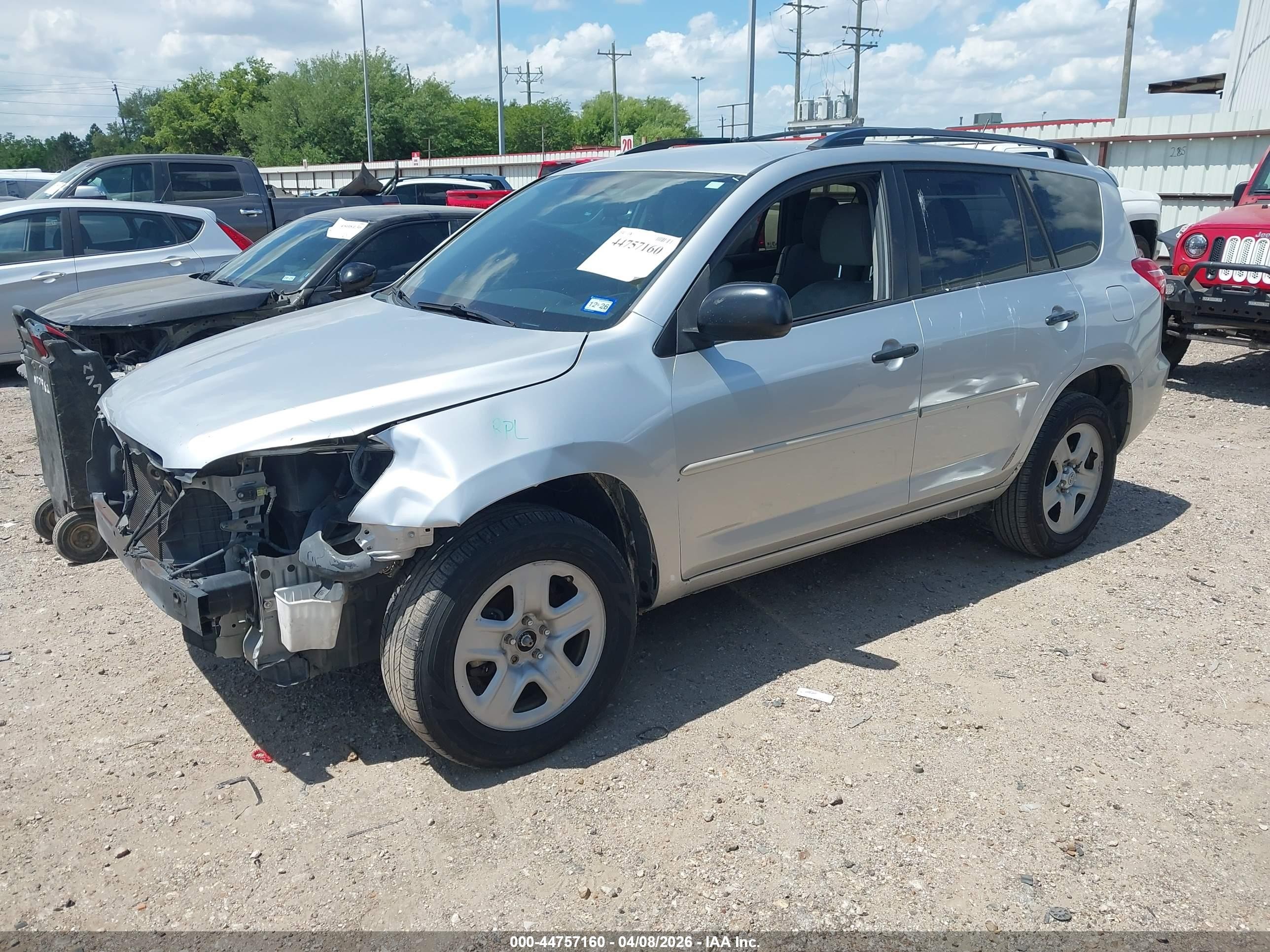 2011 Toyota Rav4   Silver vin: 2T3KF4DV5BW106043