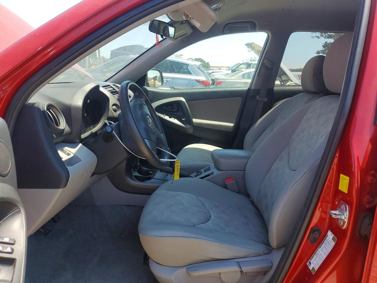 2011 Toyota Rav4 Base Red vin: 2T3KF4DV6BW062831