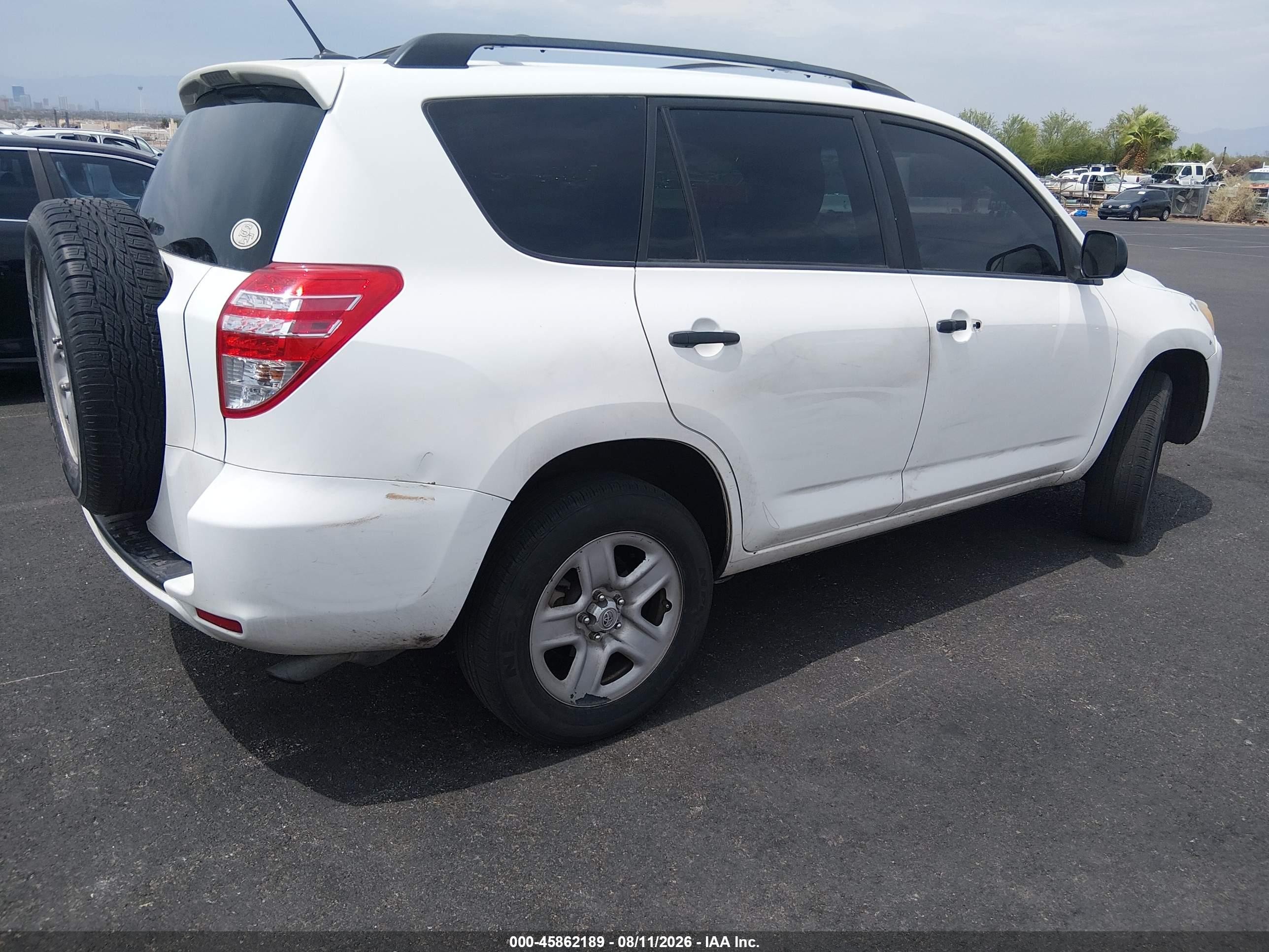 2012 Toyota Rav4   White vin: 2T3KF4DV6CW124519