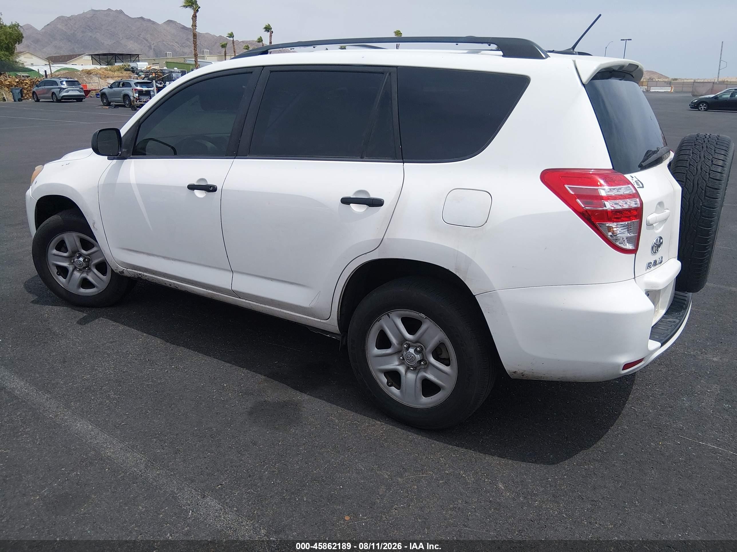 2012 Toyota Rav4   White vin: 2T3KF4DV6CW124519