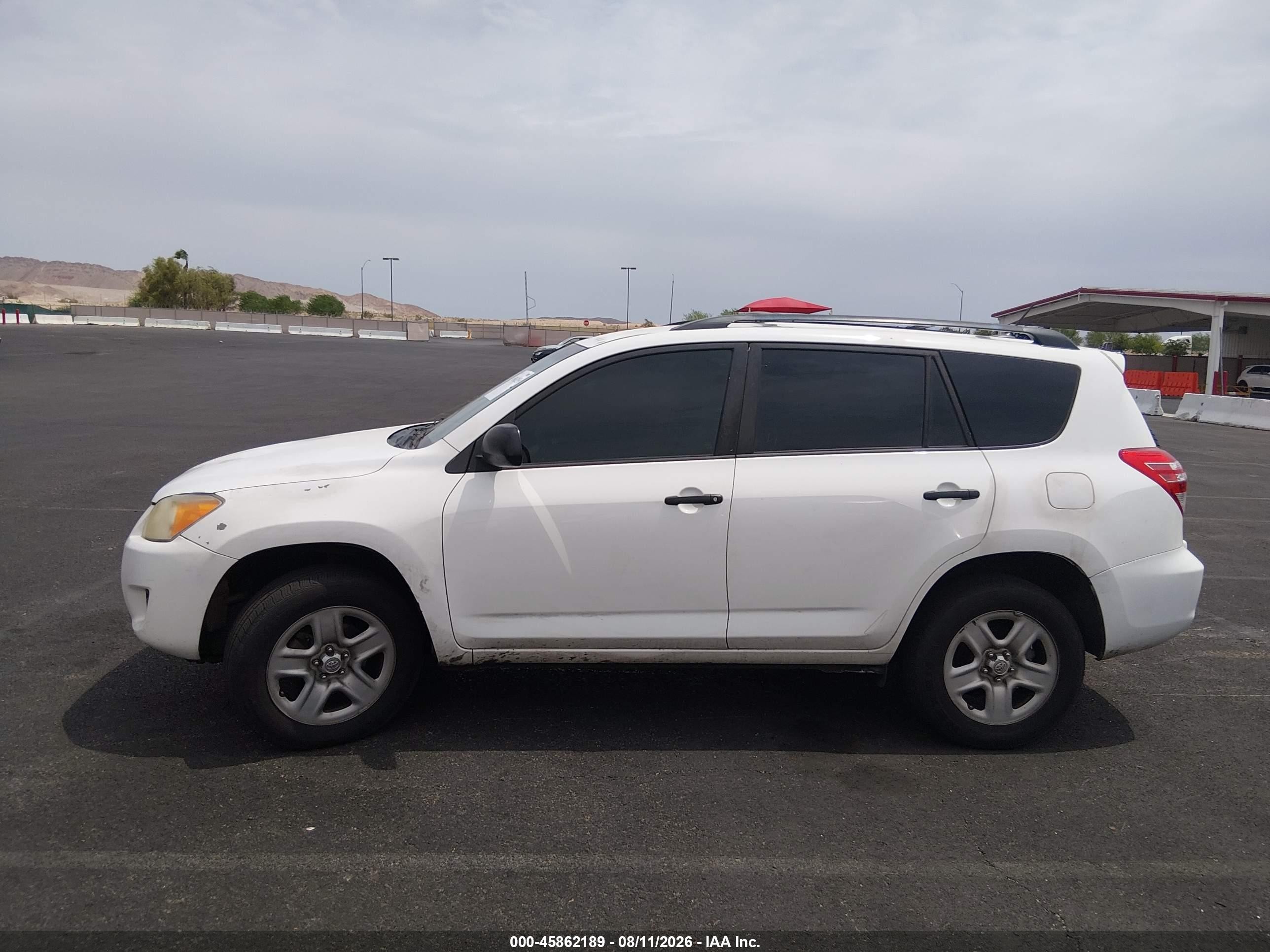 2012 Toyota Rav4   White vin: 2T3KF4DV6CW124519