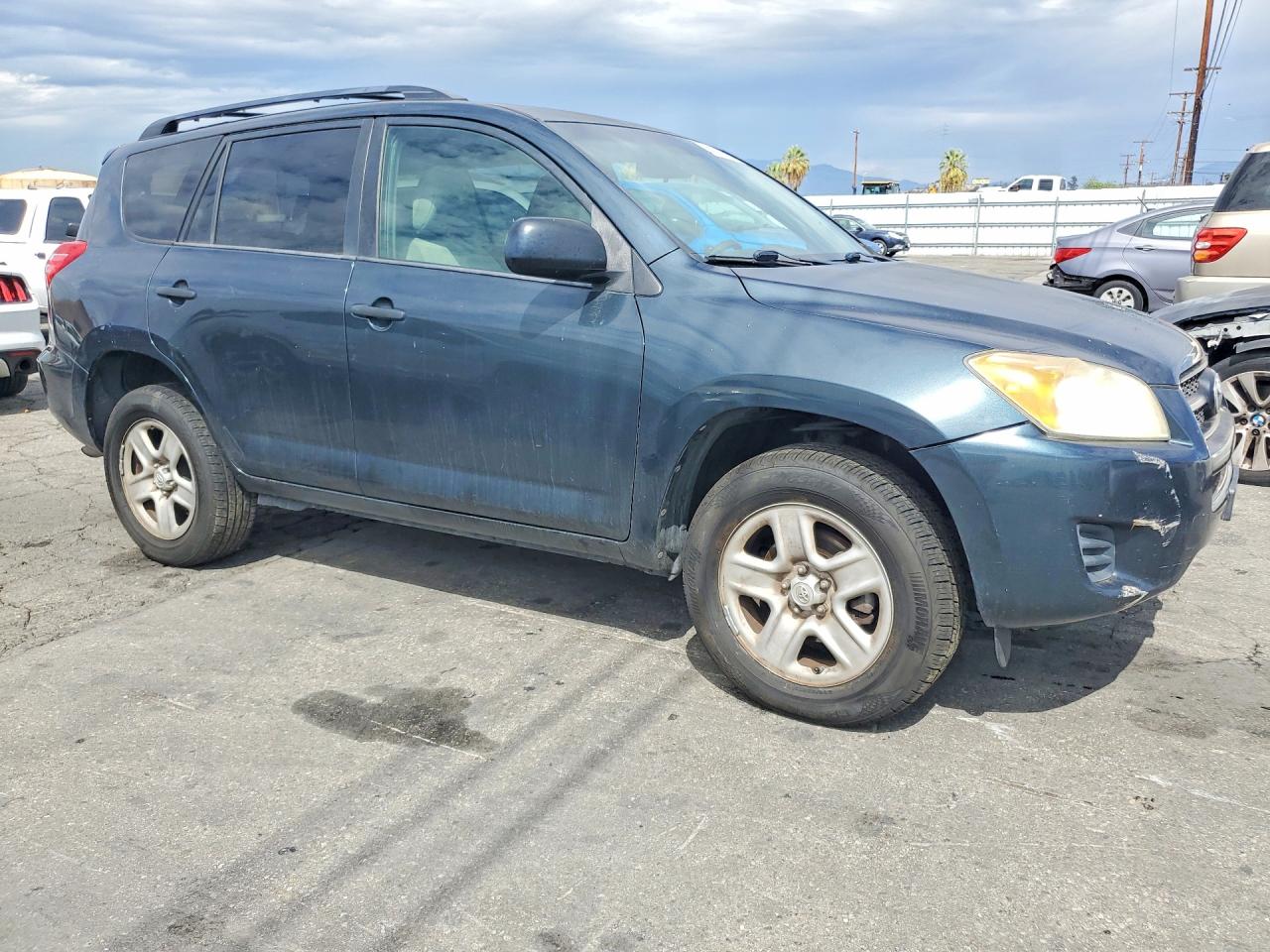 2010 Toyota Rav4 Base Blue vin: 2T3KF4DV7AW038004