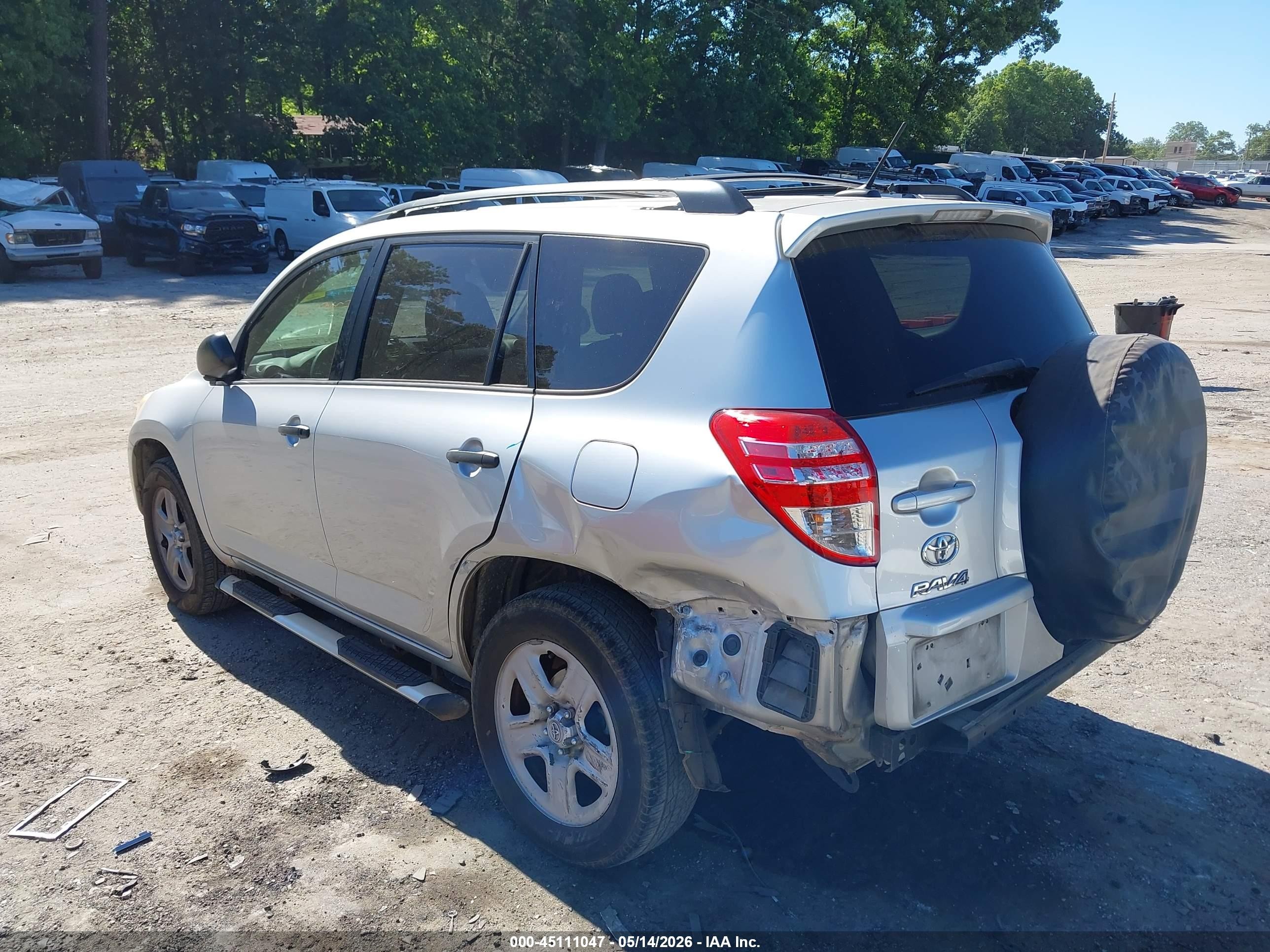 2012 Toyota Rav4   Silver vin: 2T3KF4DV7CW141362