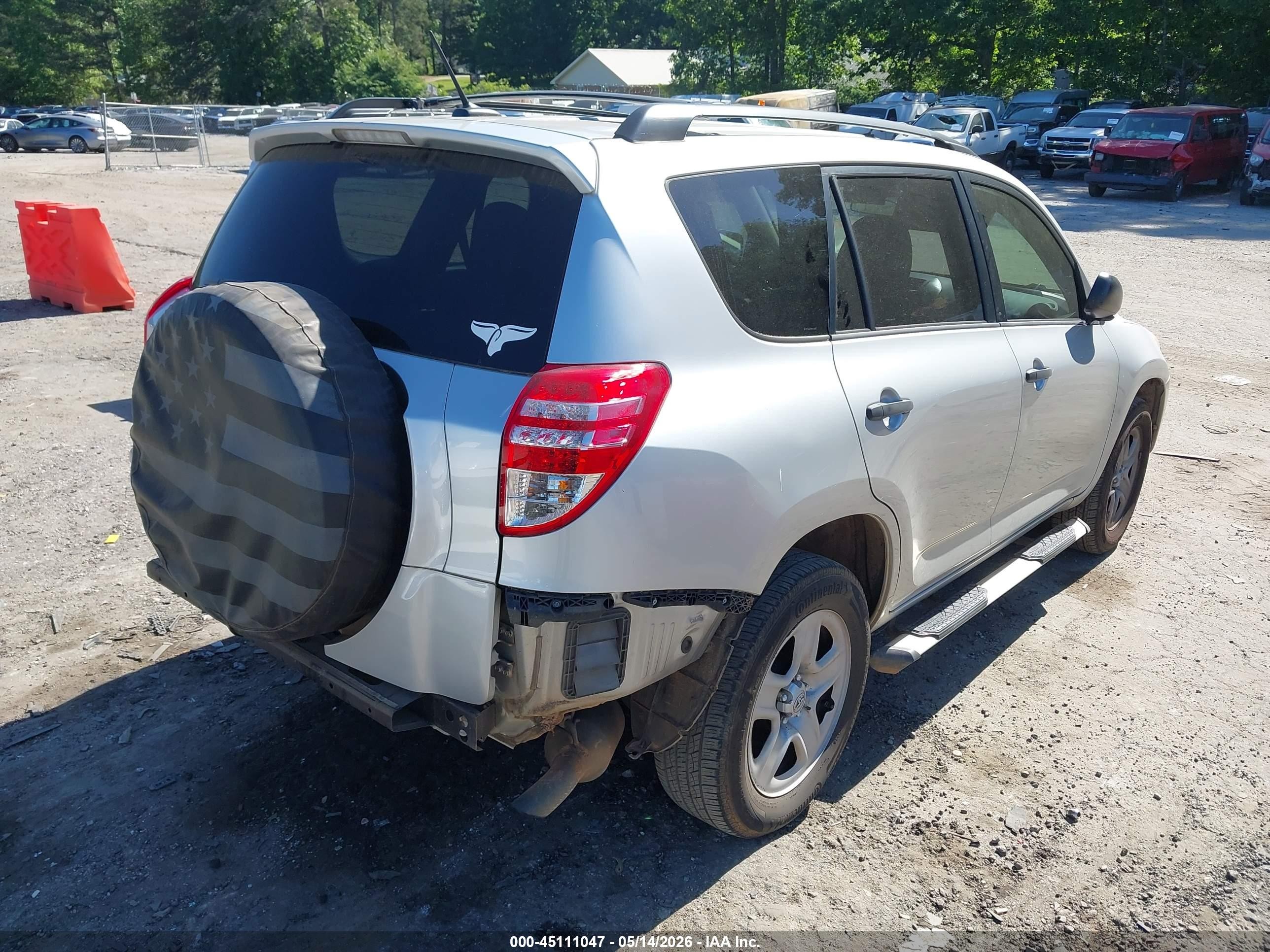 2012 Toyota Rav4   Silver vin: 2T3KF4DV7CW141362