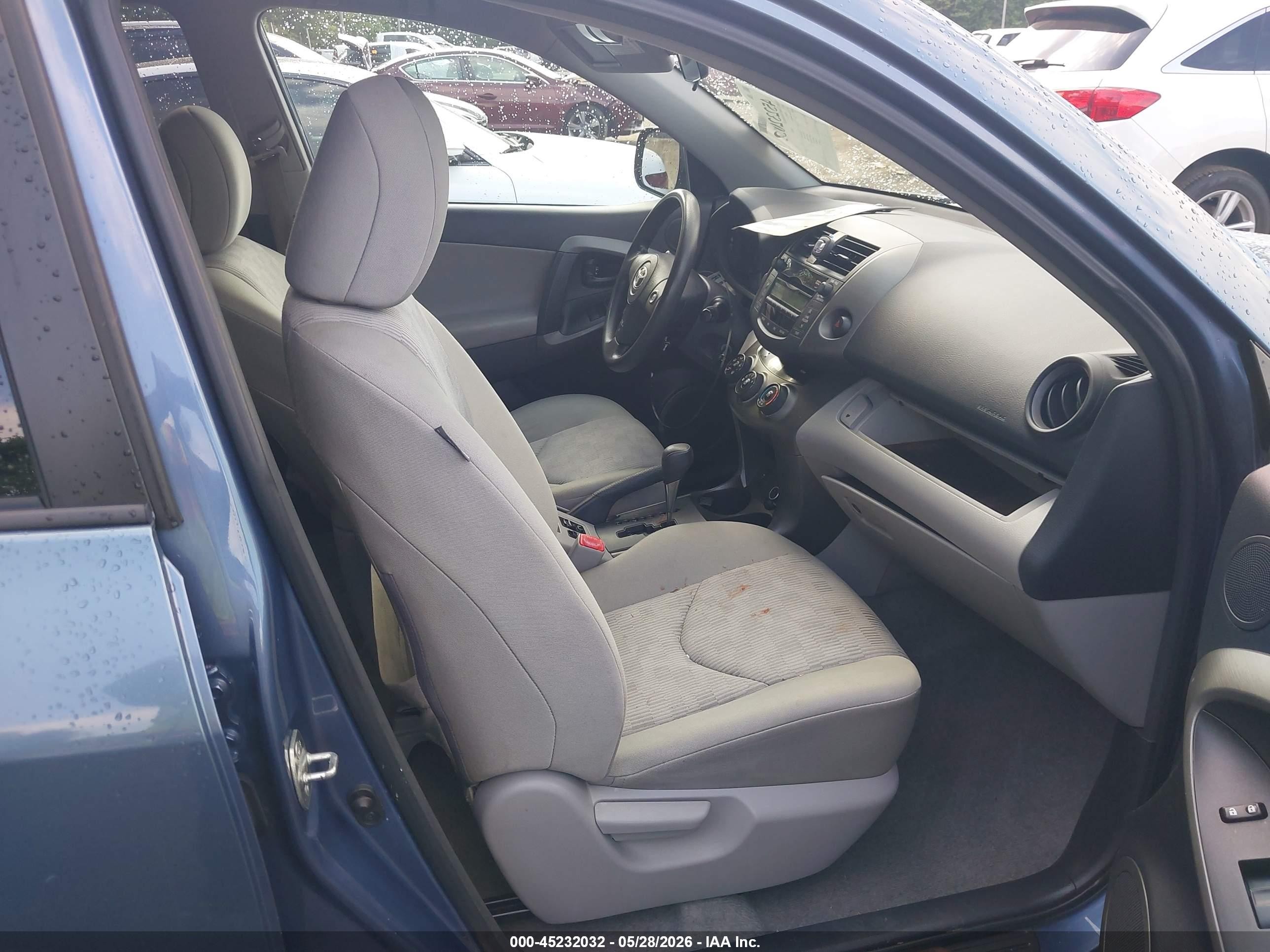 2010 Toyota Rav4   Blue vin: 2T3KF4DV8AW026167