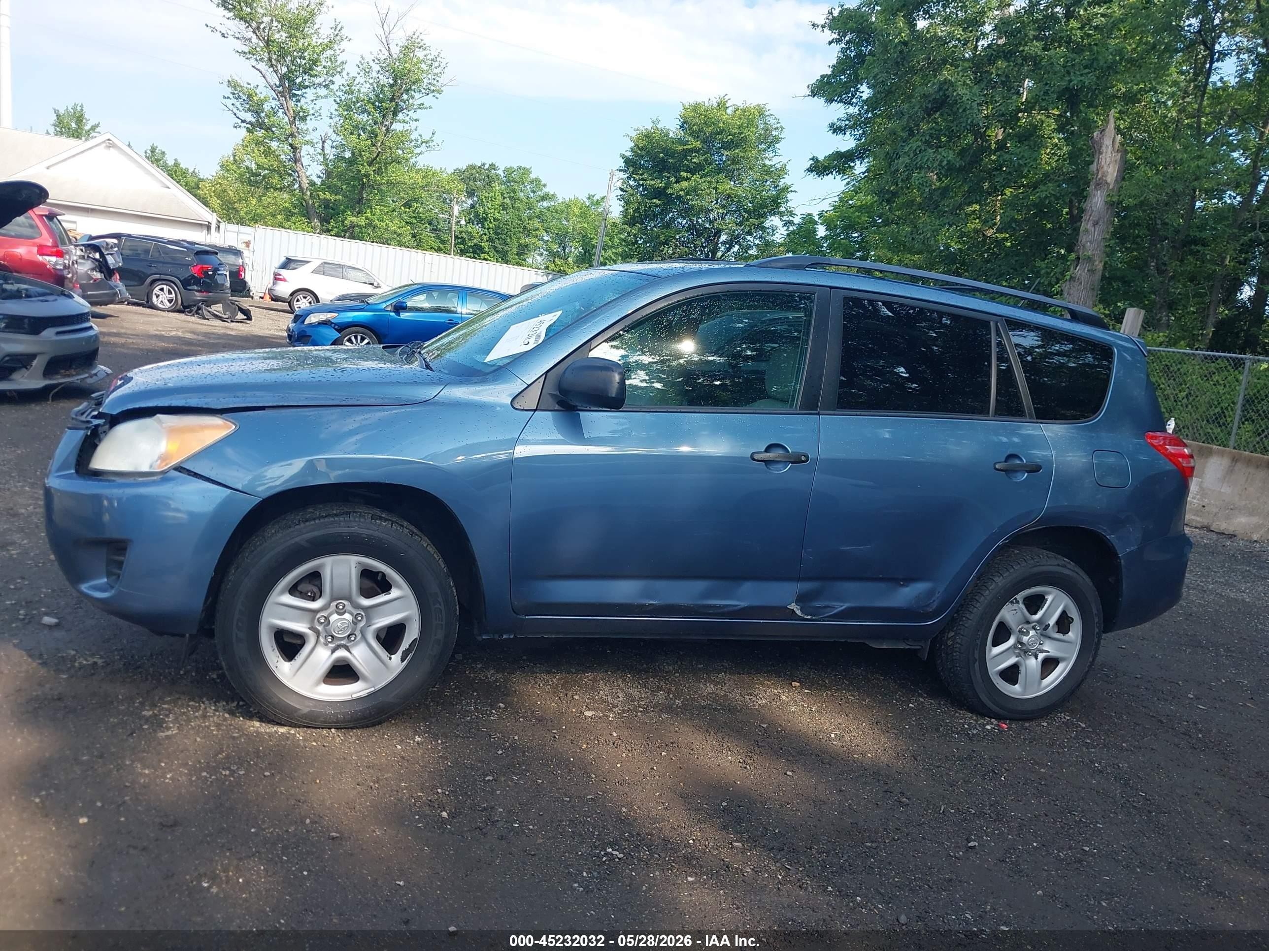 2010 Toyota Rav4   Blue vin: 2T3KF4DV8AW026167