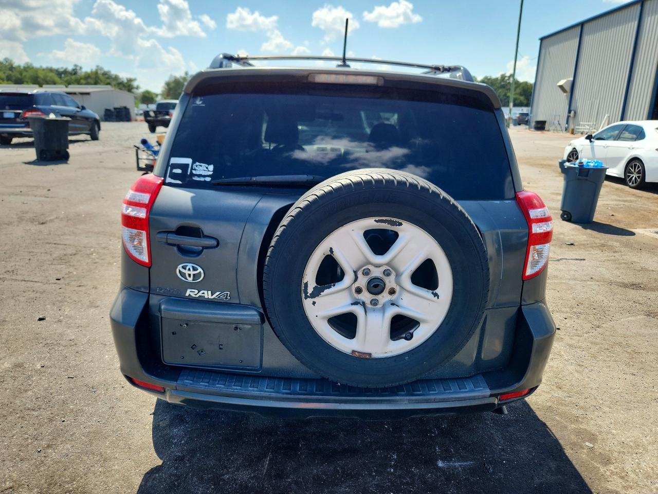 2010 Toyota Rav4 Base Gray vin: 2T3KF4DVXAW047070