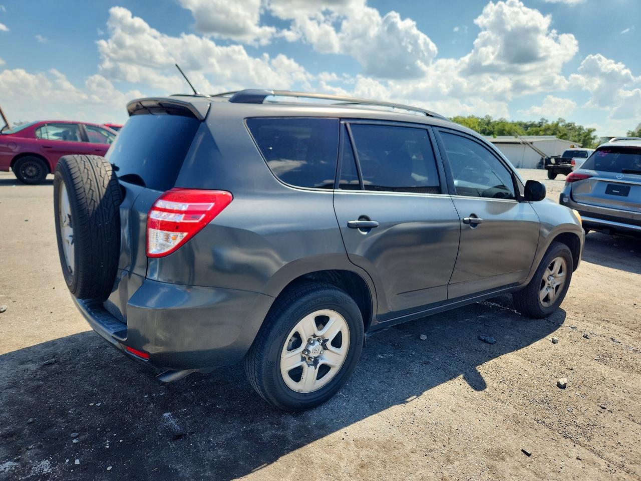 2010 Toyota Rav4 Base Gray vin: 2T3KF4DVXAW047070