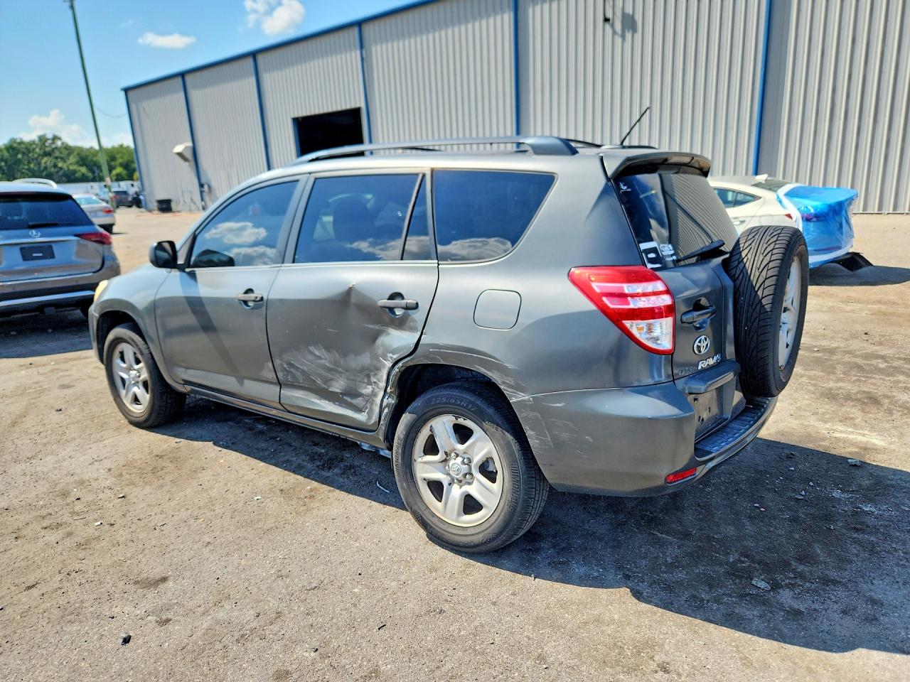 2010 Toyota Rav4 Base Gray vin: 2T3KF4DVXAW047070
