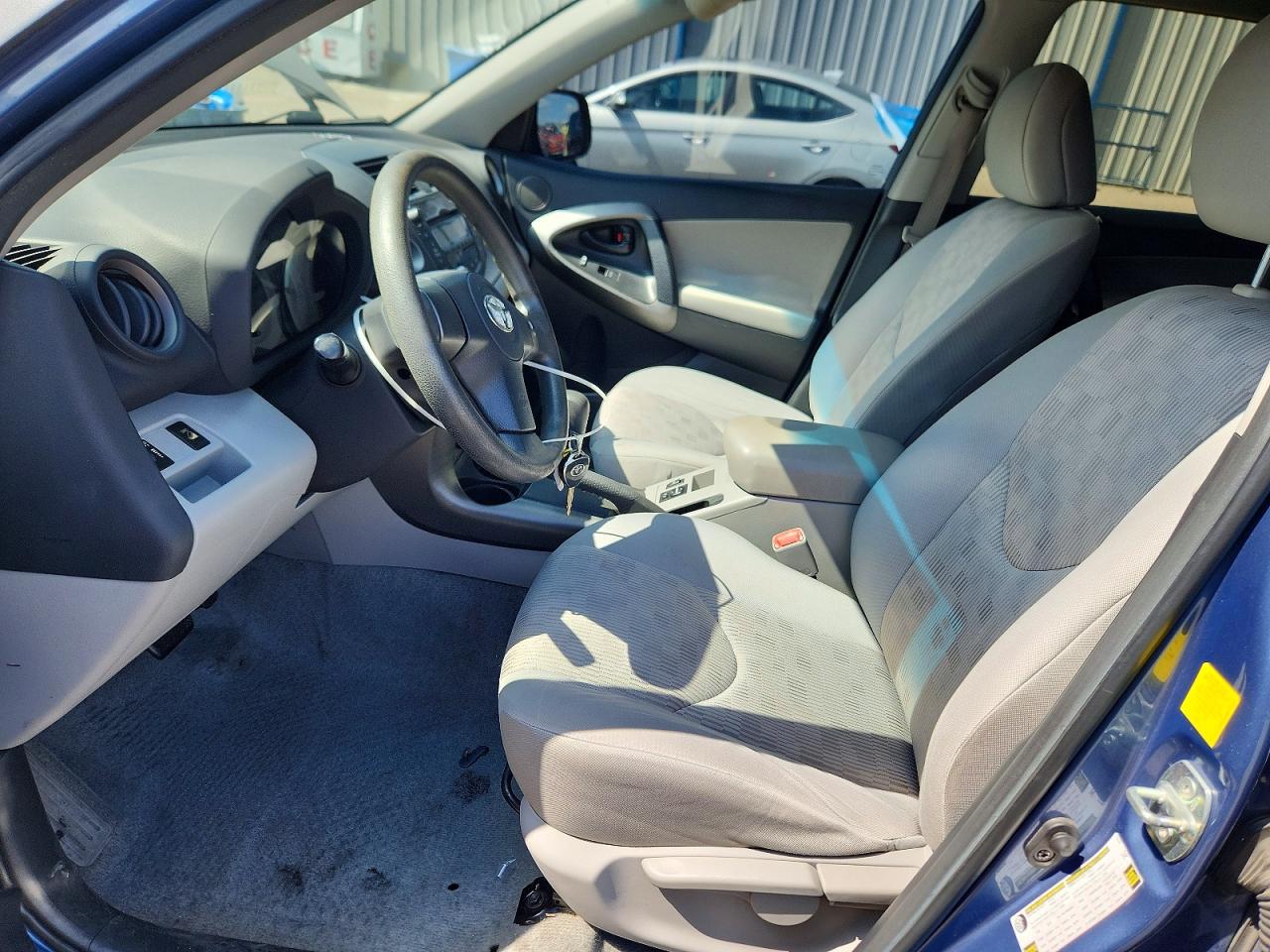 2010 Toyota Rav4 Base Gray vin: 2T3KF4DVXAW047070