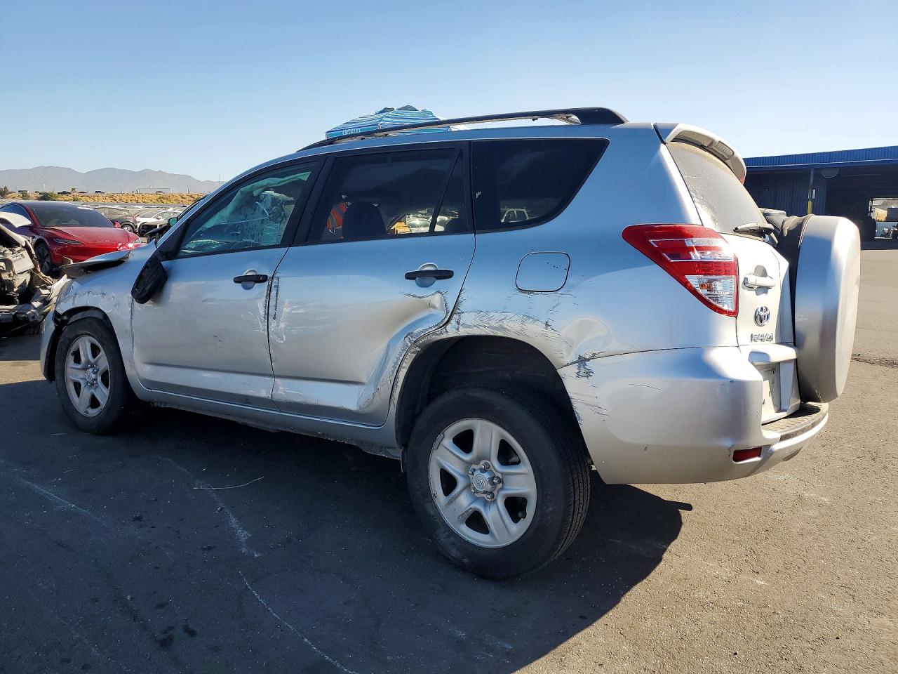 2011 Toyota Rav4 Base Silver vin: 2T3KF4DVXBW072942
