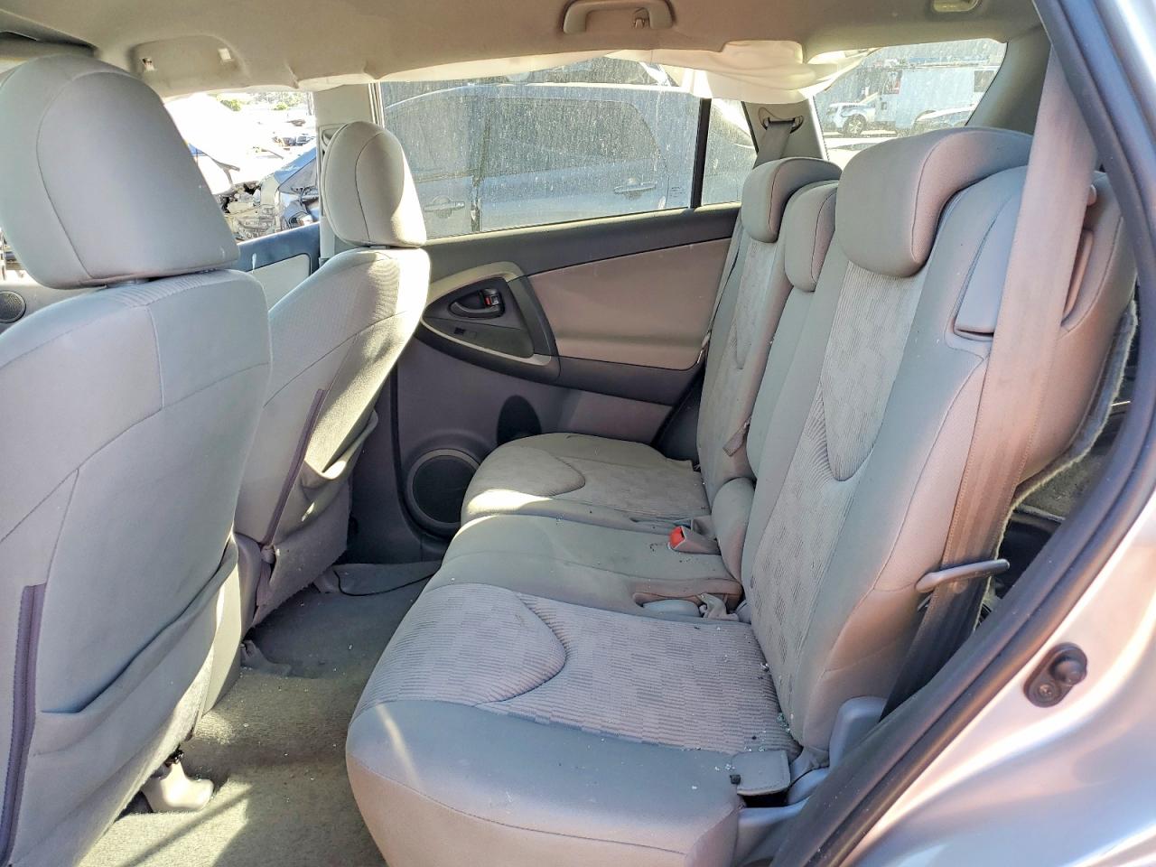 2011 Toyota Rav4 Base Silver vin: 2T3KF4DVXBW072942