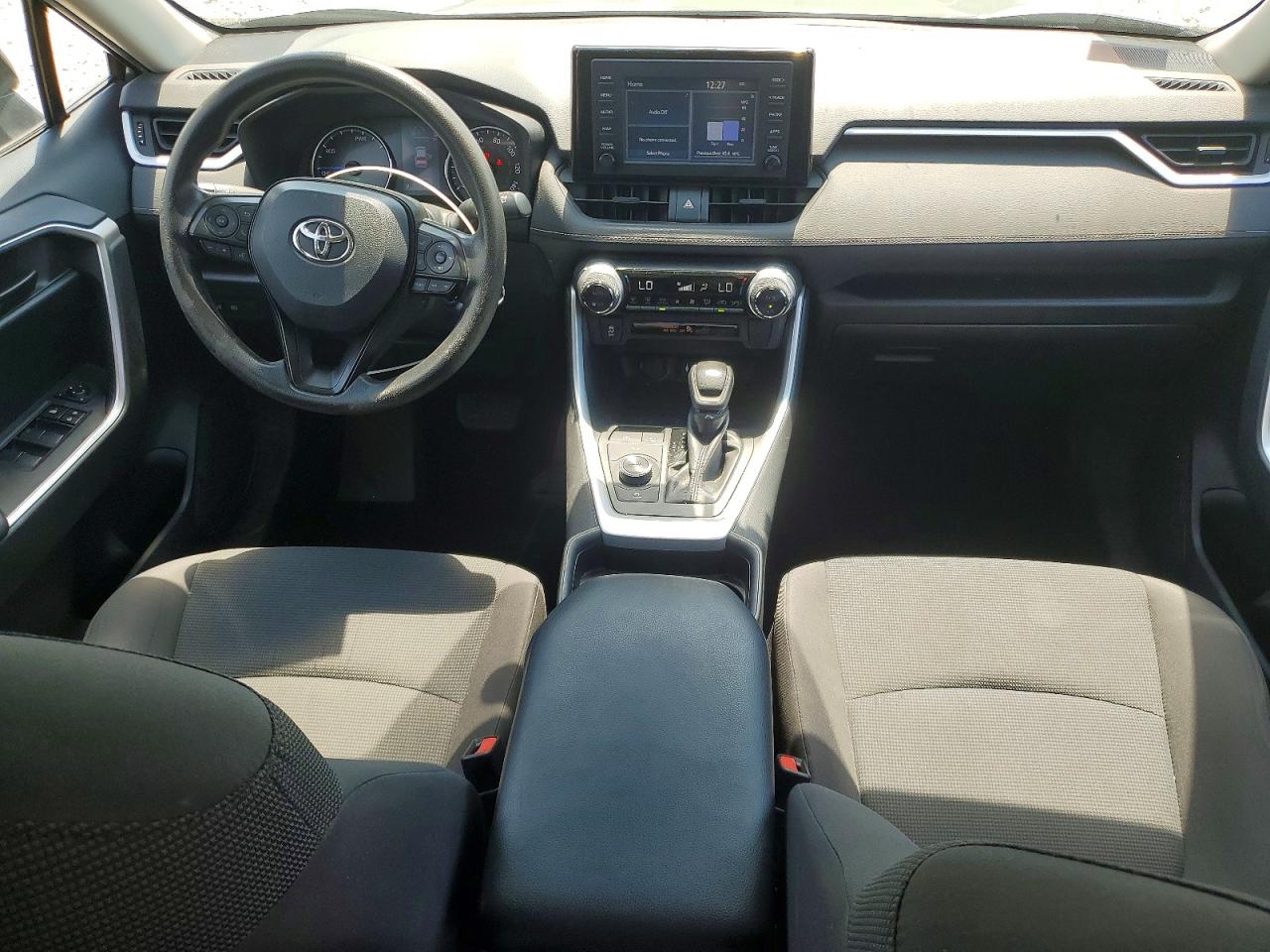 2019 Toyota Rav4 Le Gray vin: 2T3LWRFV6KW036020