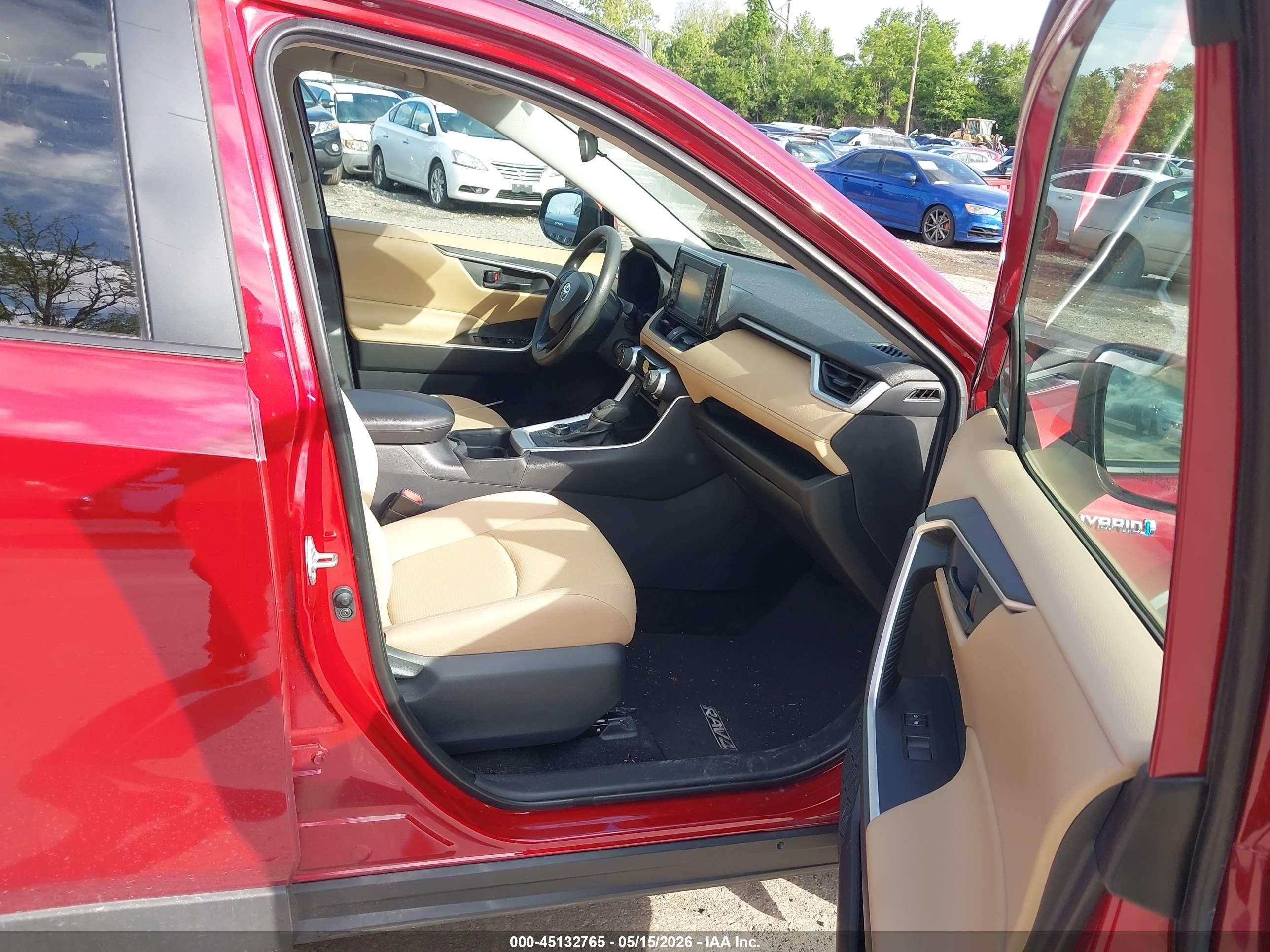 2019 Toyota Rav4 Hybrid Le Red vin: 2T3MWRFV1KW033062