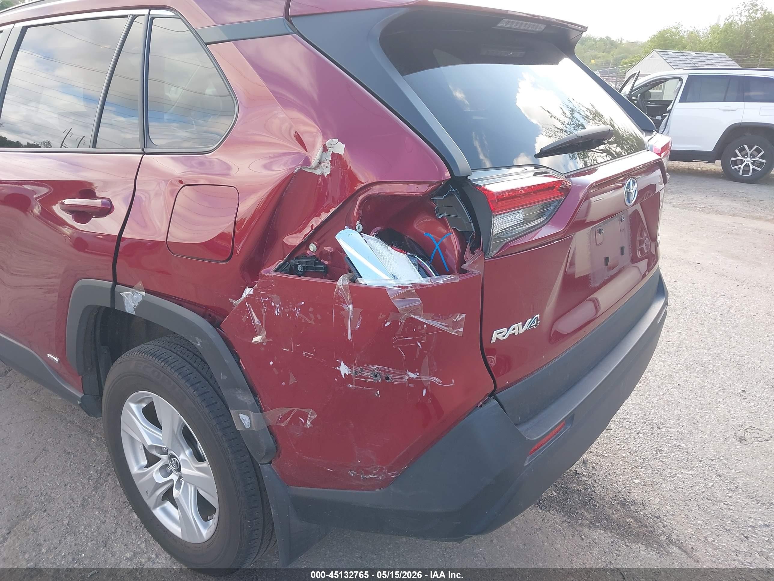 2019 Toyota Rav4 Hybrid Le Red vin: 2T3MWRFV1KW033062