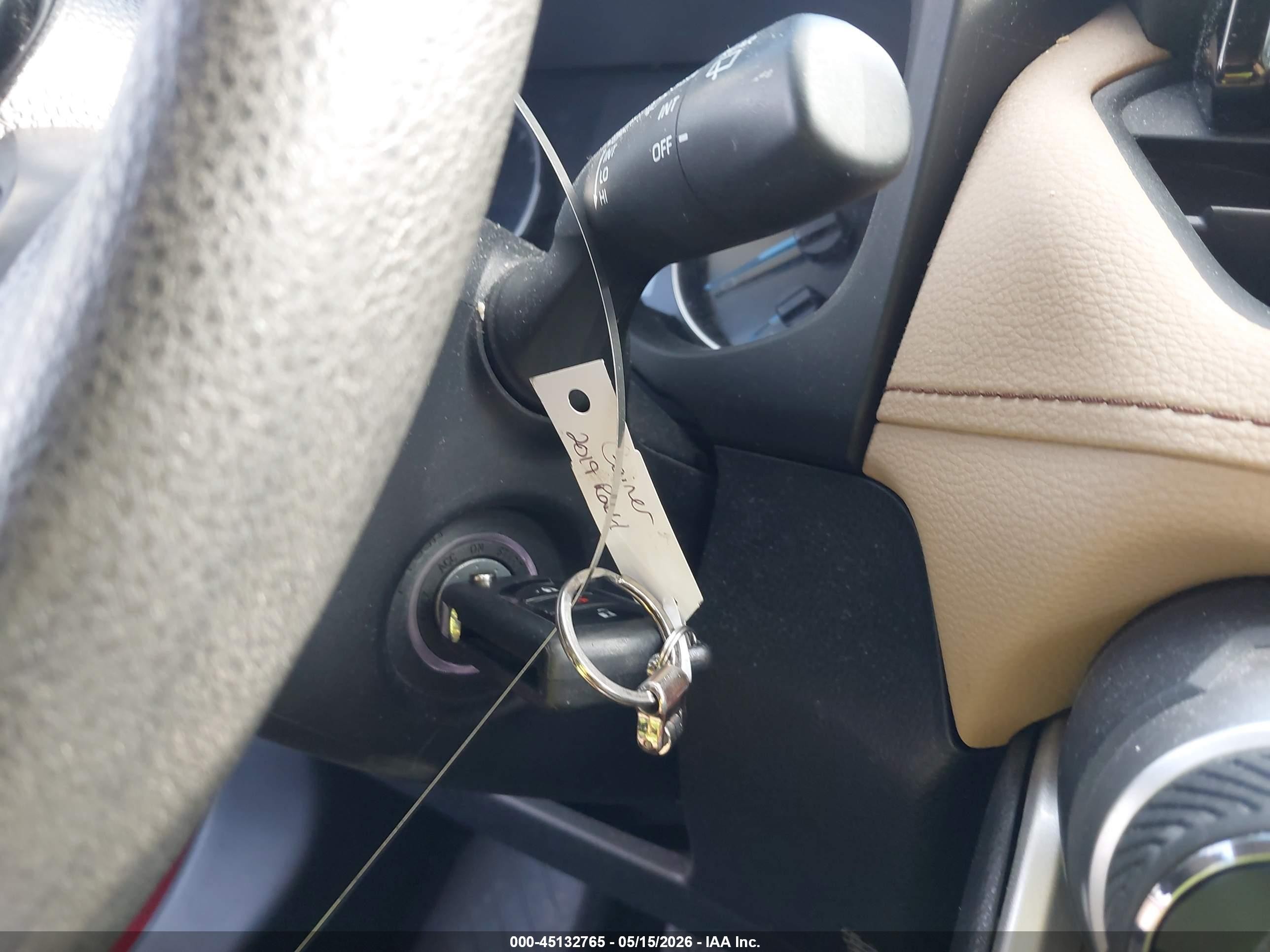 2019 Toyota Rav4 Hybrid Le Red vin: 2T3MWRFV1KW033062