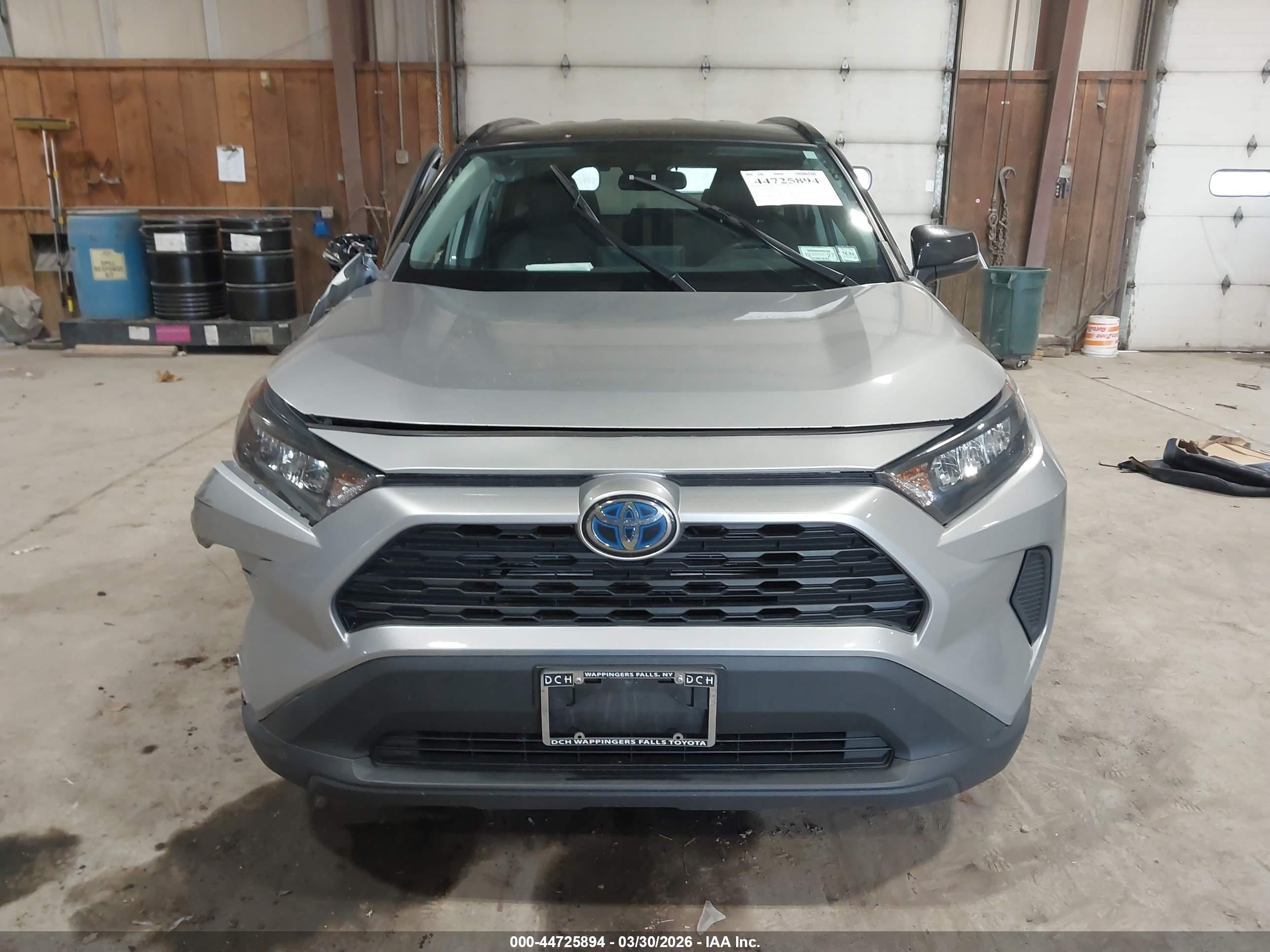 2019 Toyota Rav4 Hybrid Le Silver vin: 2T3MWRFVXKW013814