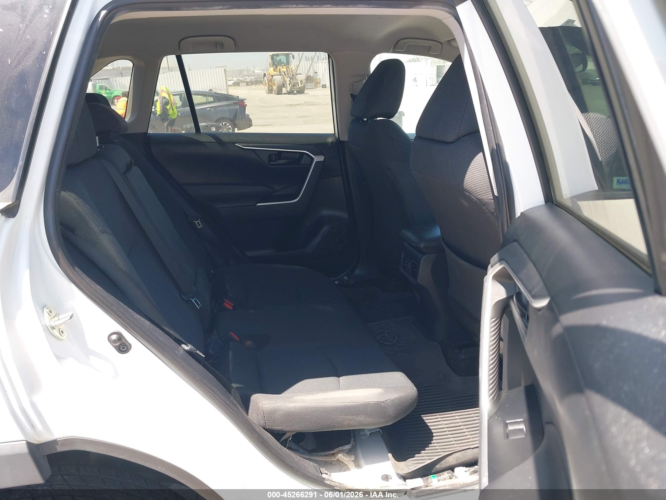 2019 Toyota Rav4 Hybrid Le White vin: 2T3MWRFVXKW036008
