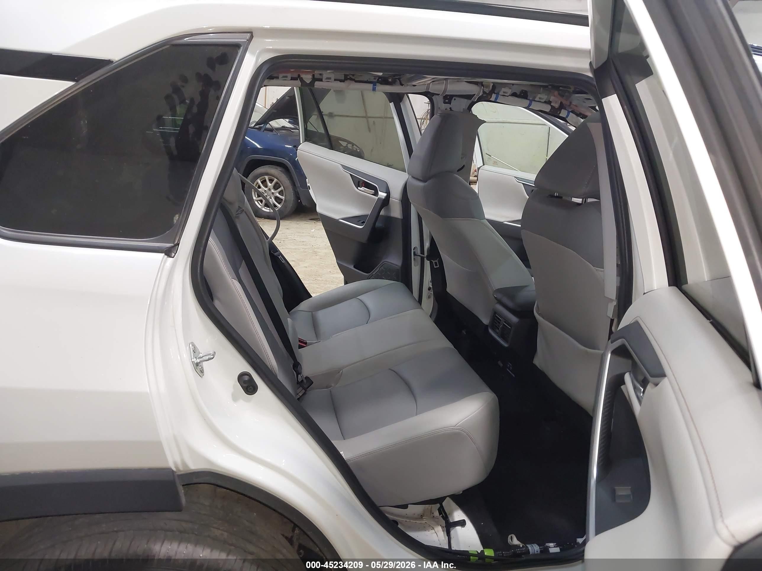 2019 Toyota Rav4 Limited White vin: 2T3N1RFV1KC037293